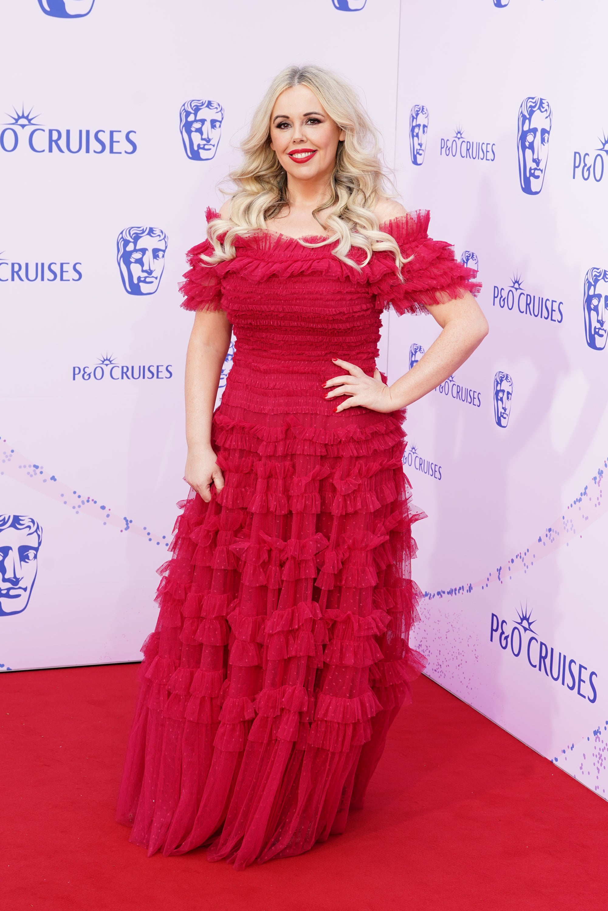 Roisin Conaty lució Aguja e Hilo
