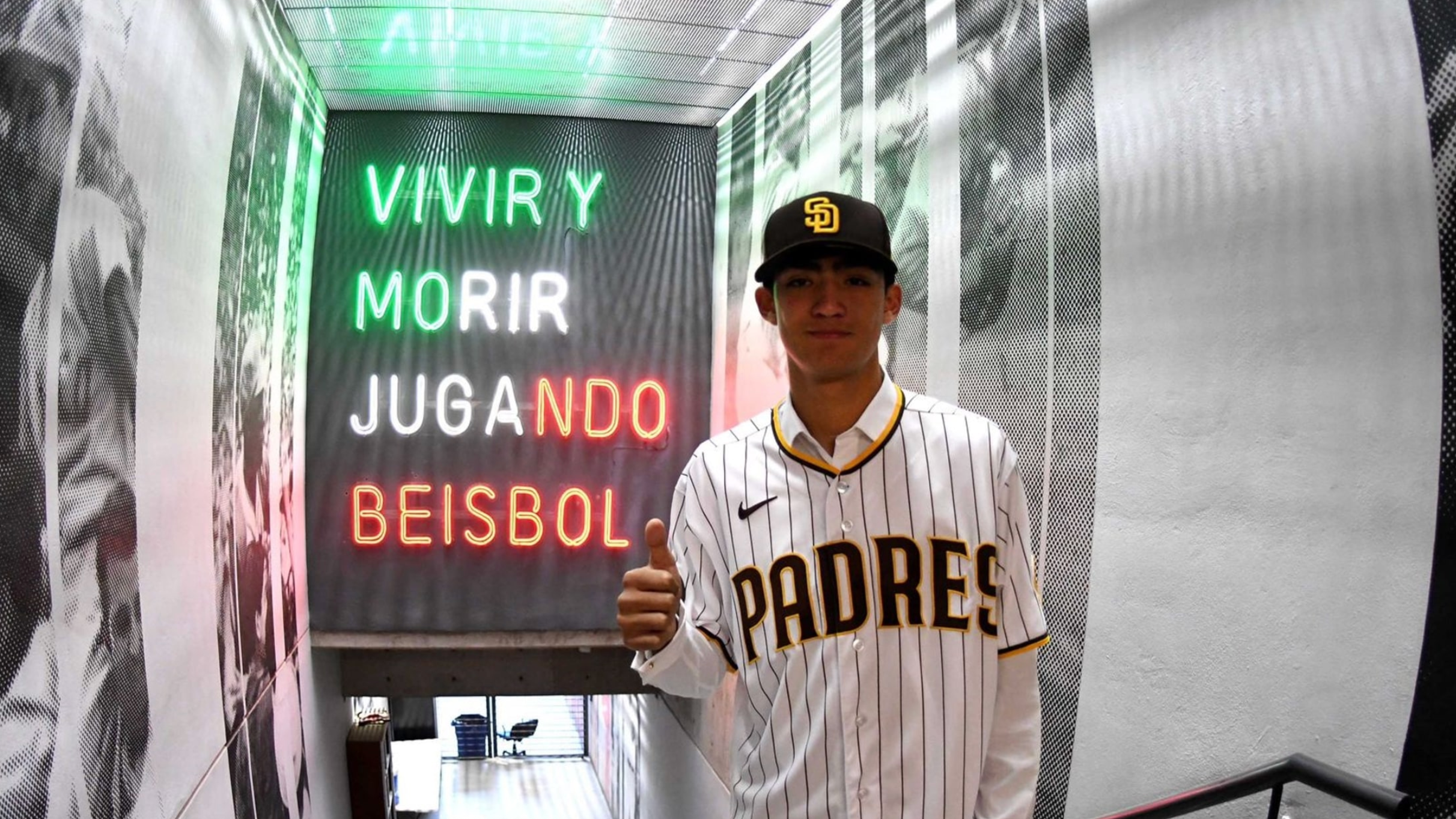 Top MLB prospect self-deports after pleading guilty to transporting undocumented immigrants