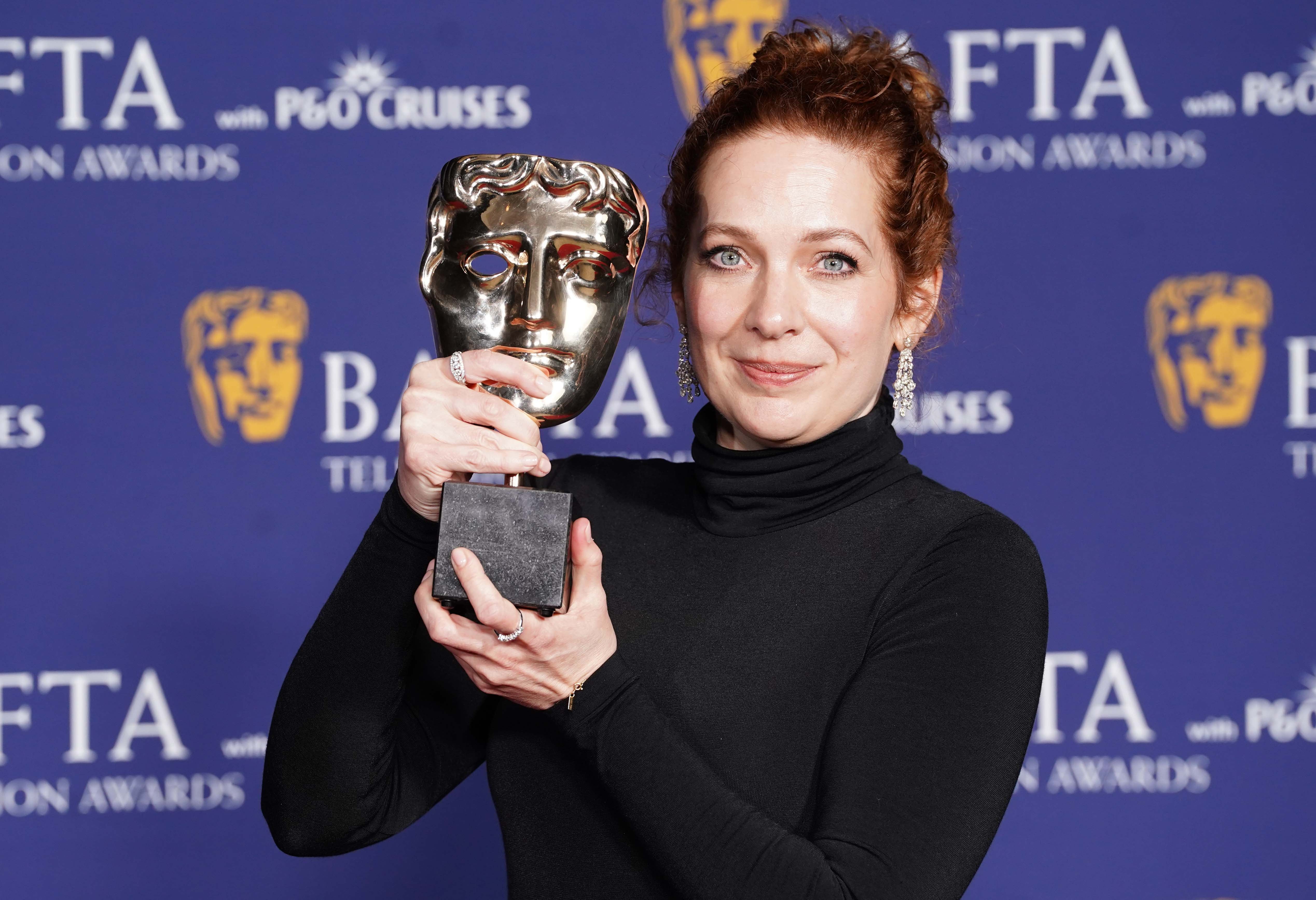 Katherine Parkinson com seu Bafta