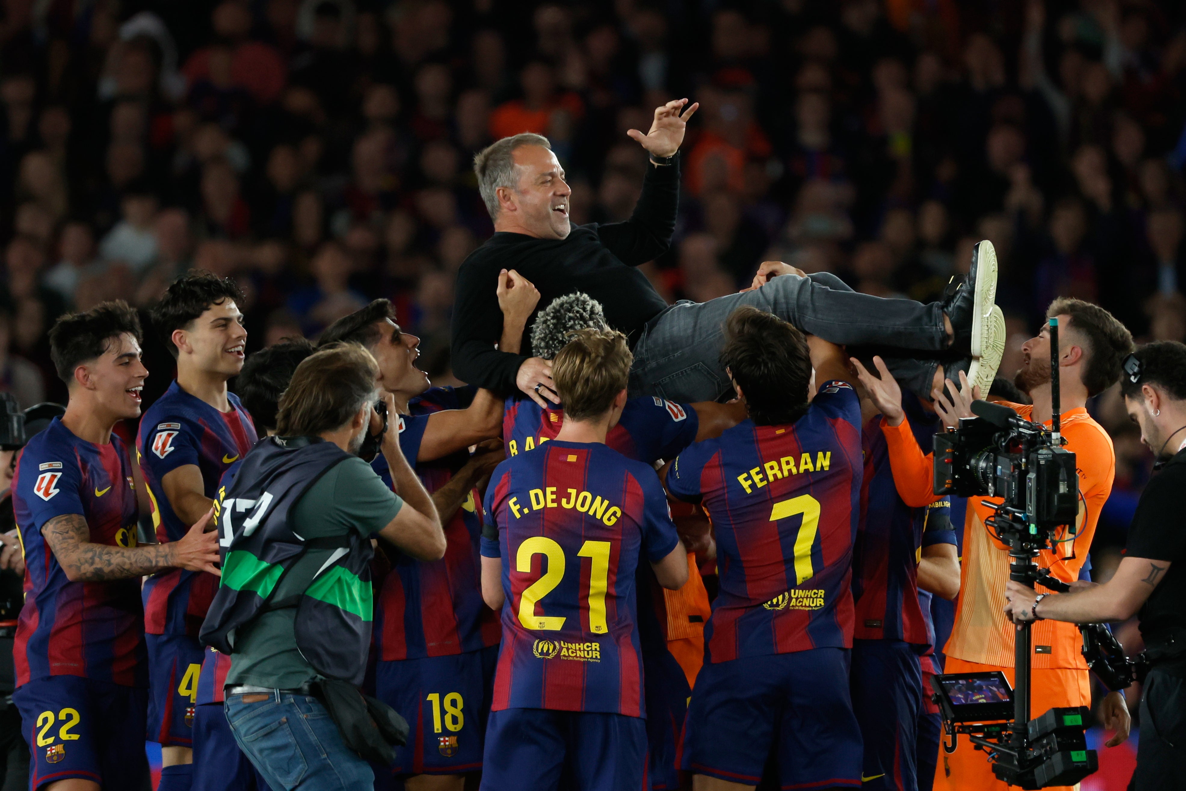 Barcelona v Real Madrid LIVE: Rashford stunner helps hosts seal La Liga ...