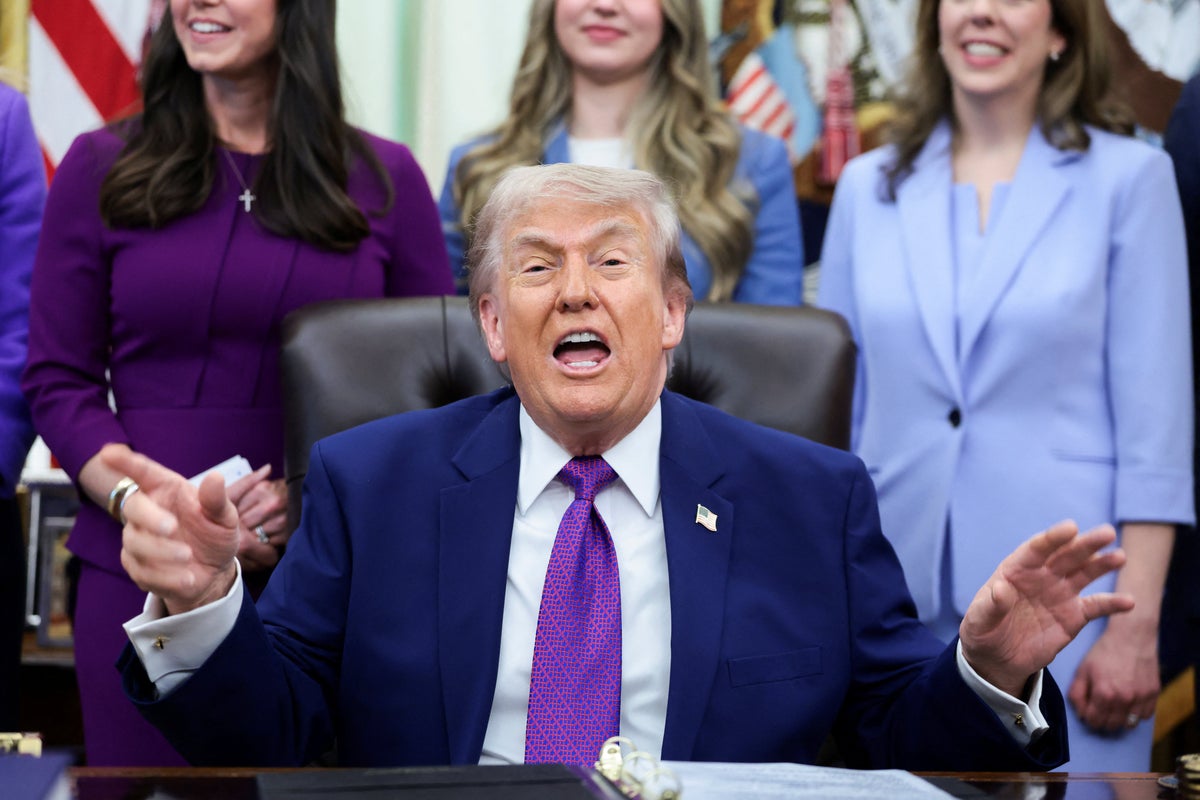 Trump calls his Iran plan &lsquo;military genius&rsquo; in defensive lash back as ceasefire now &lsquo;on life support&rsquo;