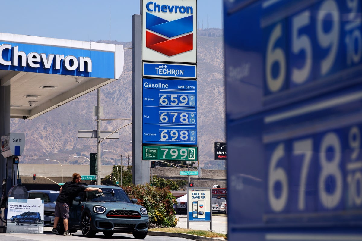 Trump announces plans to suspend the federal gas tax
