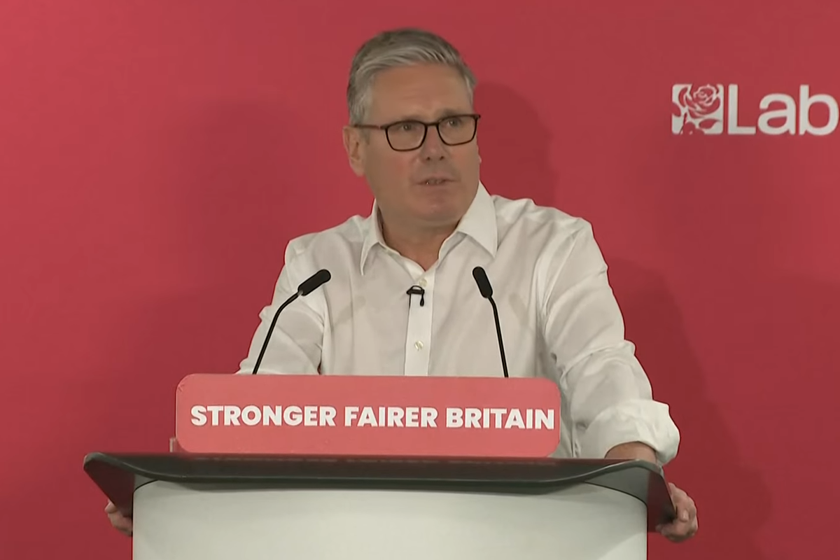 Starmer takes aim at ‘dangerous’ Reform as he battles for his political future