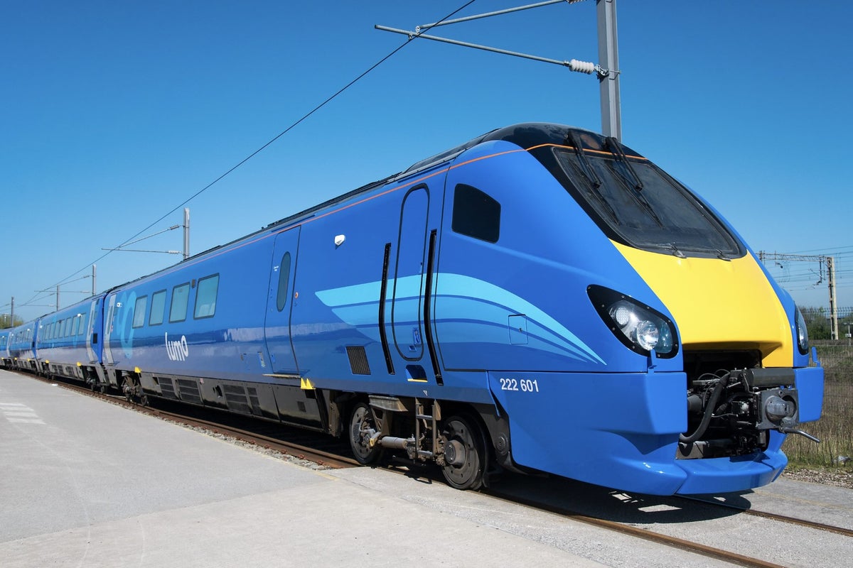 Train passengers left without toilets on five-hour Scotland to London journeys Train passengers left without toilets on five-hour Scotland to London journeys