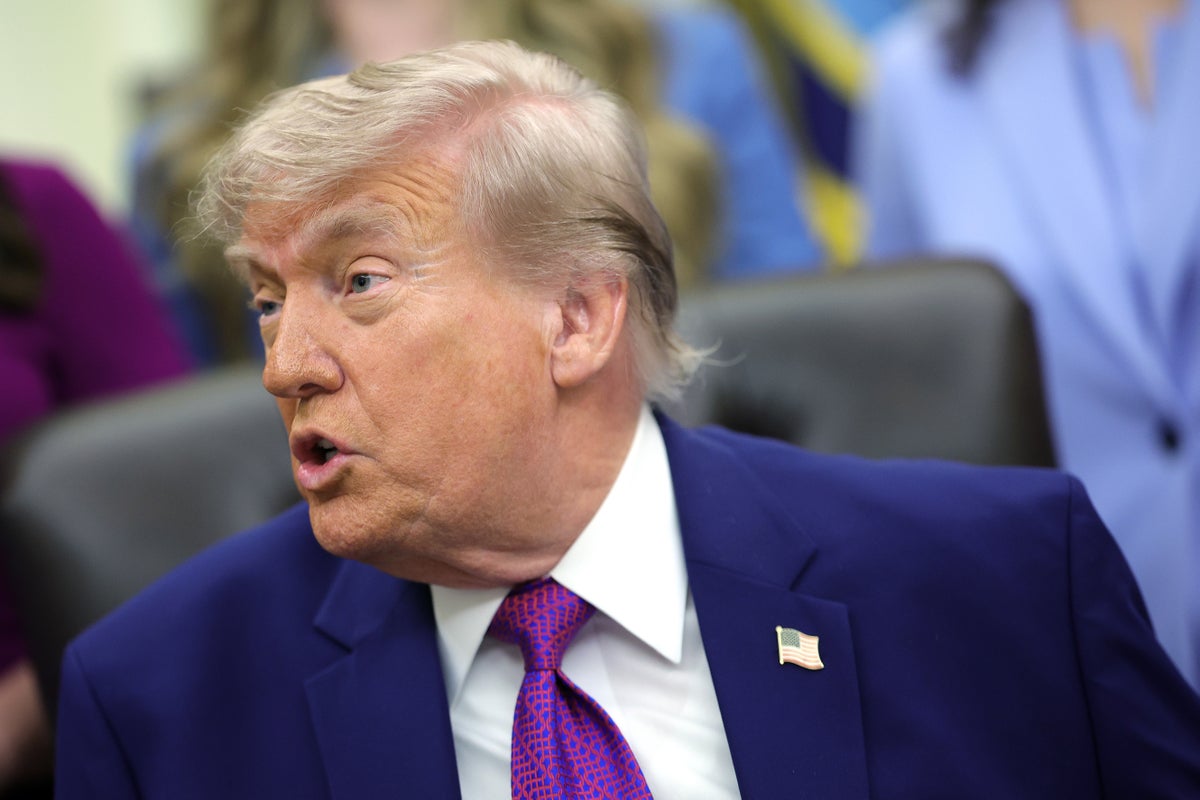 Internet reacts to Trump’s ‘disheveled’ hair in Oval Office appearance