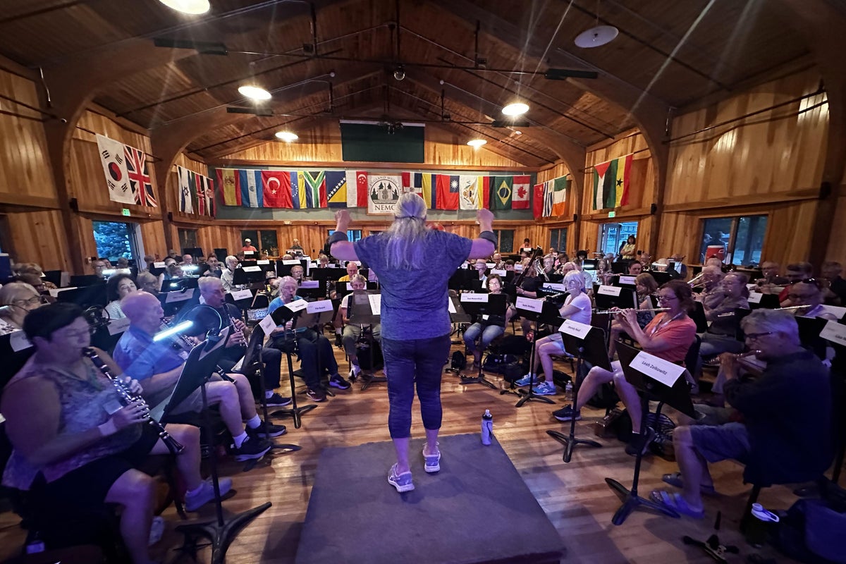 Adults relive the musical camaraderie of their youth at band camps reprised for grown-ups – UK Times Adults relive the musical camaraderie of their youth at band camps reprised for grown-ups – UK Times