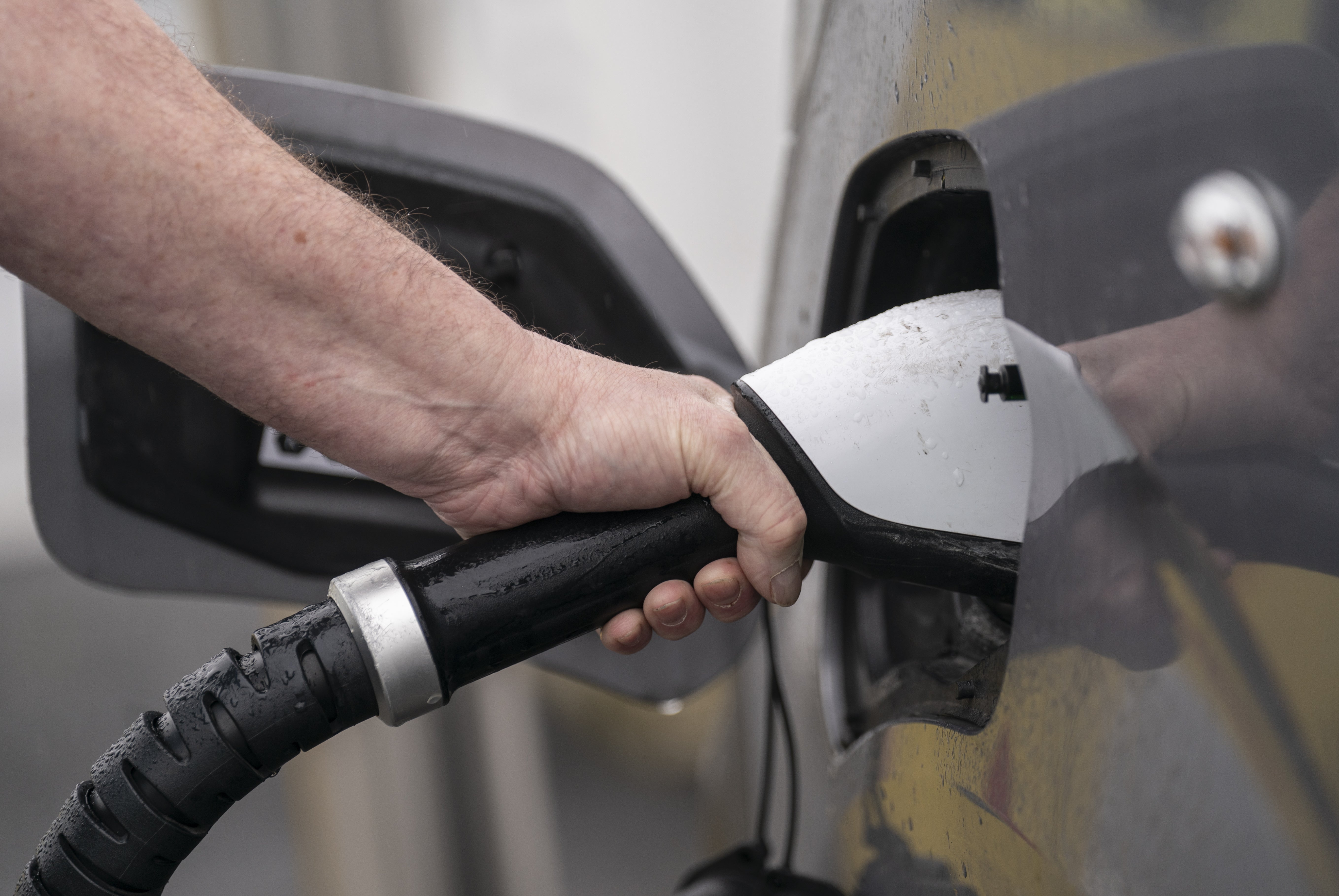independent.co.uk - Karl Matchett - EV ales hit new record as buyers look to cut back on petrol costs