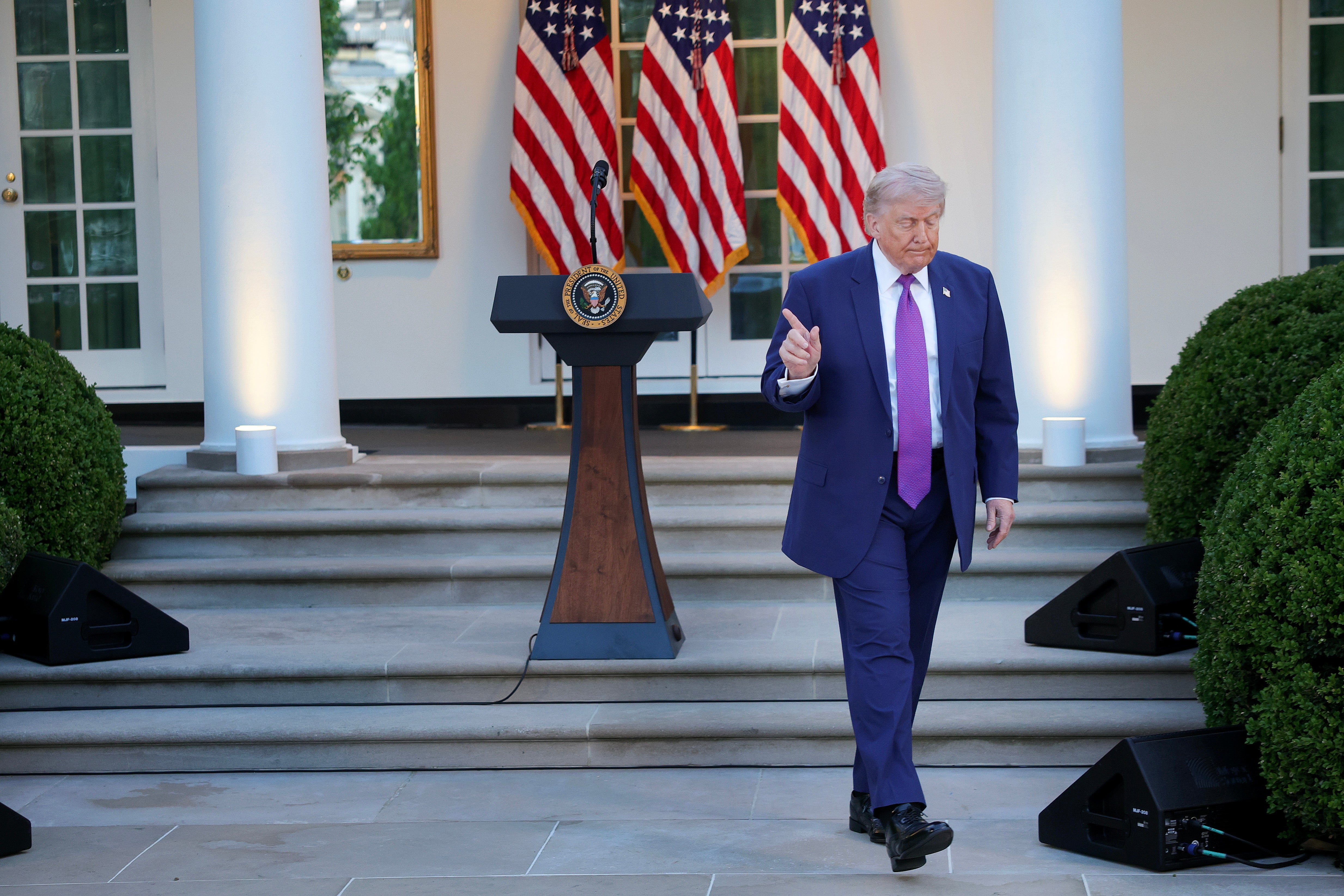 Trump slams the state of the White House when he moved back in