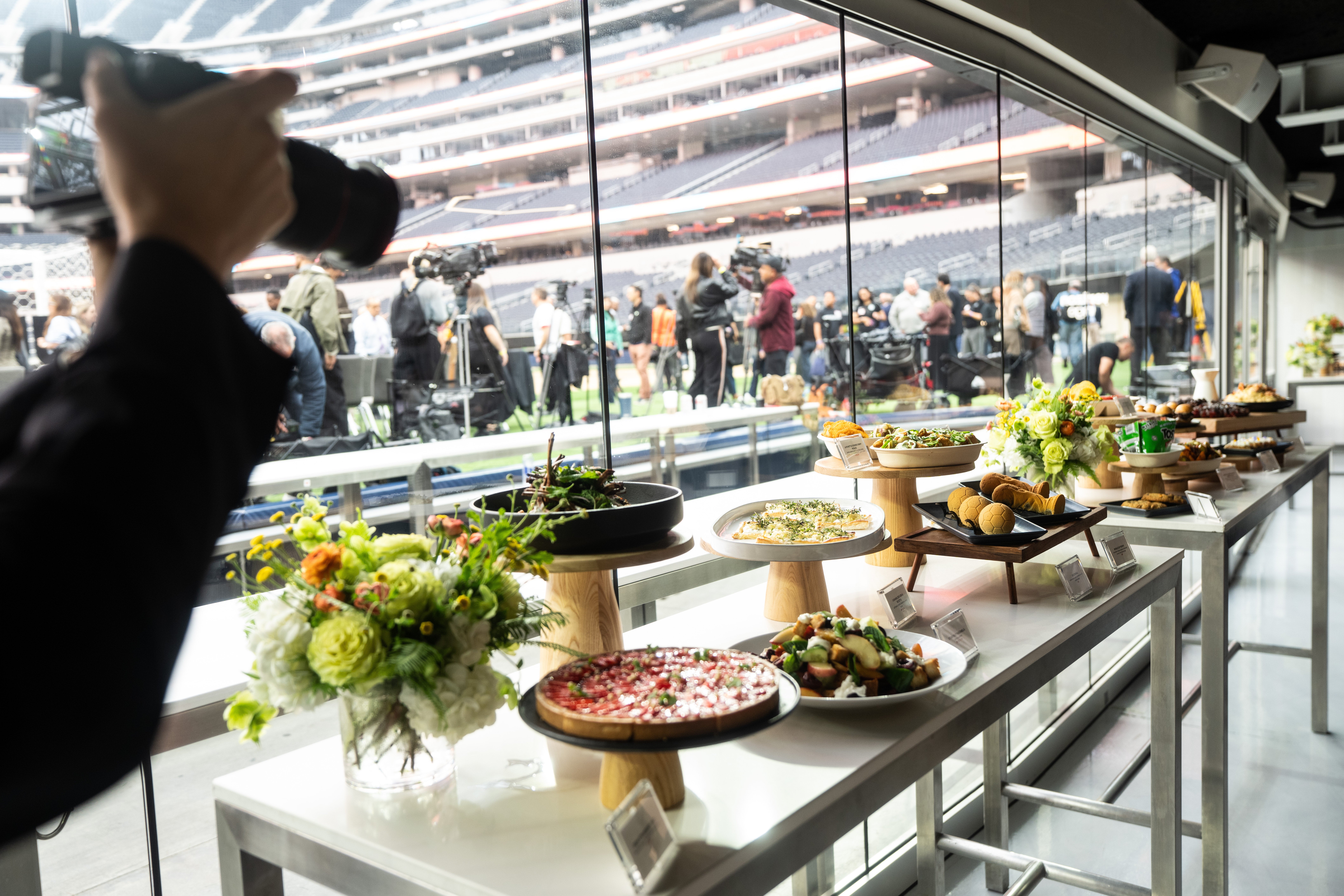 Fans can choose from a variety of food and drink options including salsa verde aguachile with lime marinated shrimp, kettle cooked crispy pickles, stone fruit panzanella, spiced lamb rack, smoked salmon mousse, petite beef burgers, tune poke and aged ribeye cap with bordelaise and mashed potatoes