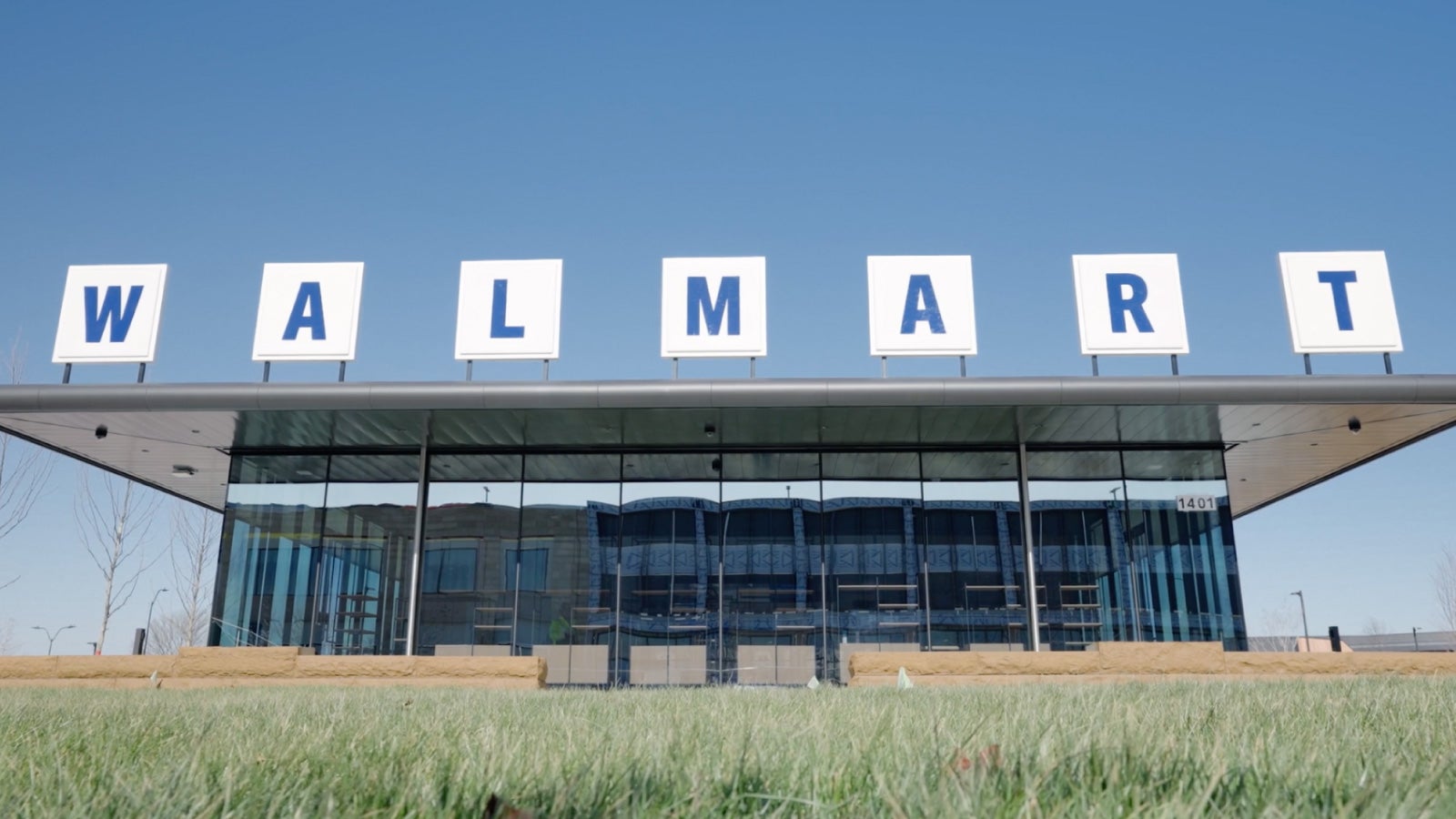 Walmart lays off 1,000 employees in bid to ‘simplify’ operations, report says – UK Times