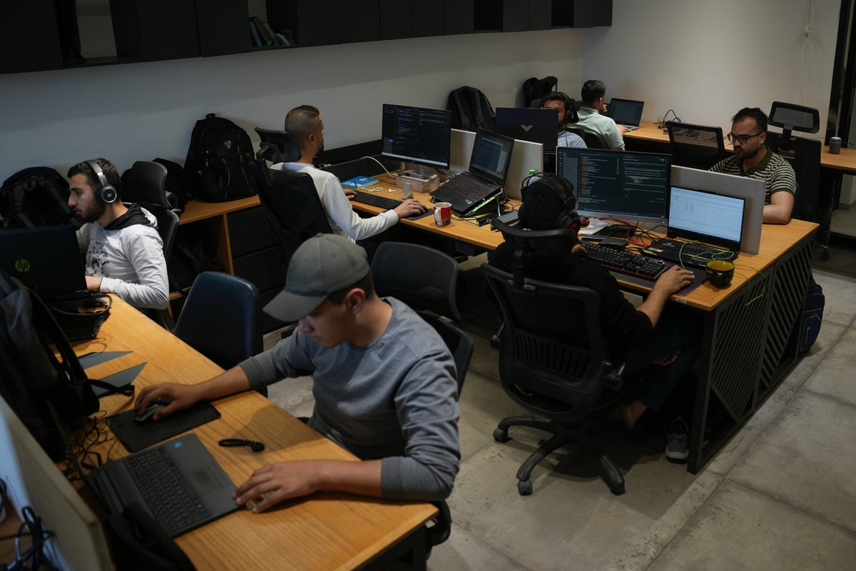 Bombs and bank restrictions: Gaza’s digital workers freelancing through blackouts – UK Times