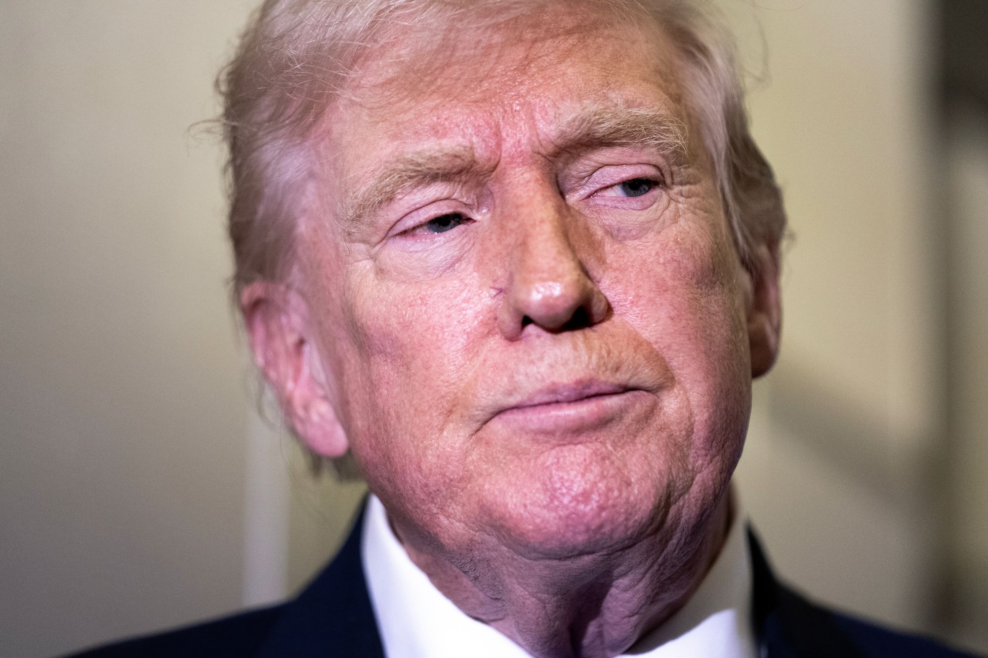 https://static.independent.co.uk/2026/05/14/11/President-Trump-Returns-To-Washington-After-Long-Presidents-Day-Weekend-kcox8hpw.jpeg?trim=0,0,0,0&width=1200&height=800&crop=1200:800