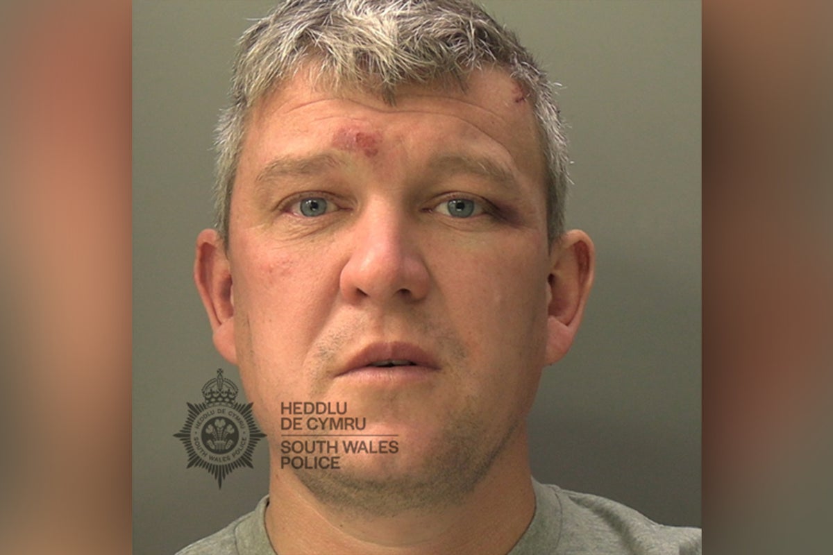 Daniel Morgan, who rammed stolen bulldozer into Cefn Rhigos pub in cocaine-fuelled rage jailed – UK Times Daniel Morgan, who rammed stolen bulldozer into Cefn Rhigos pub in cocaine-fuelled rage jailed – UK Times