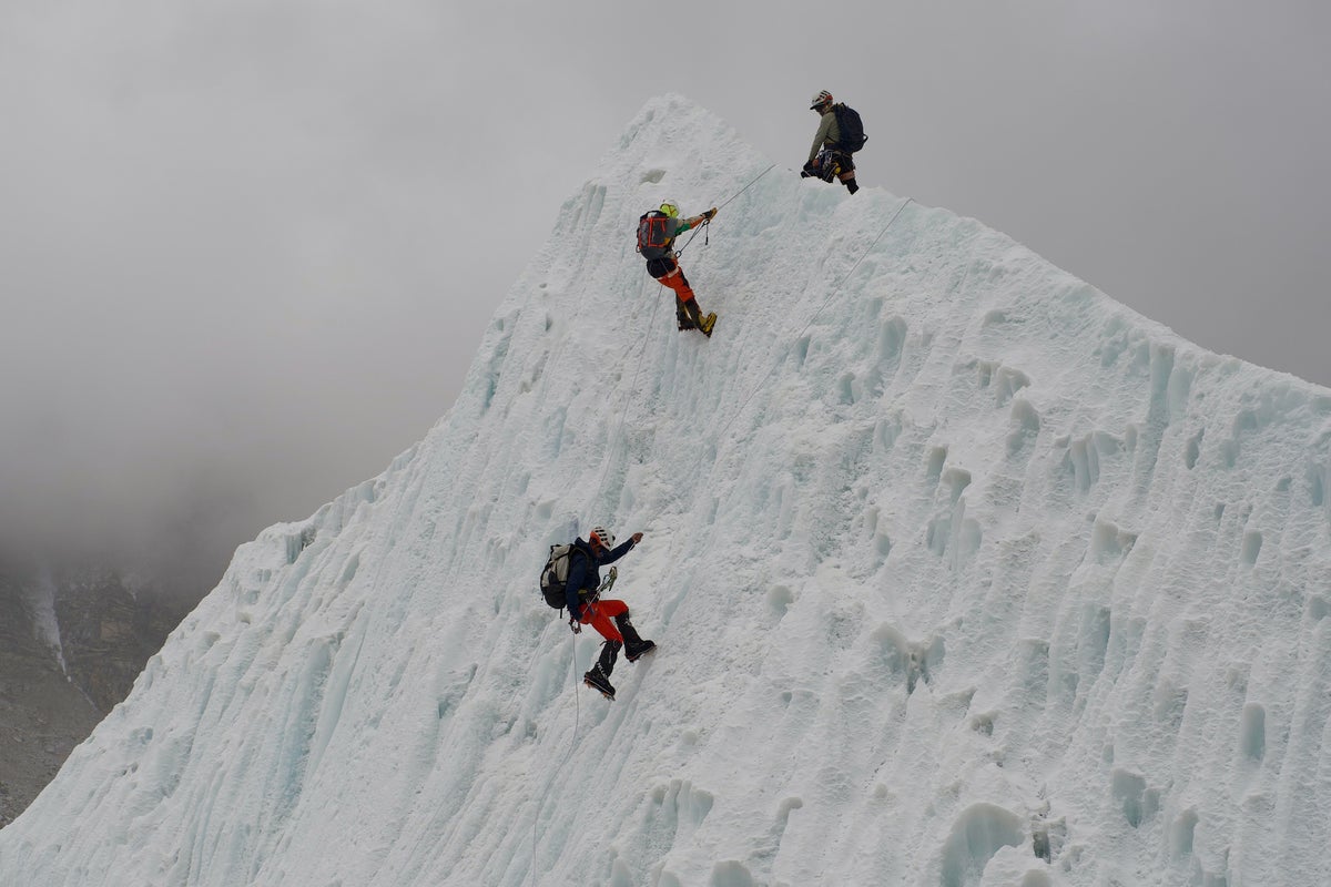 A record 274 climbers scale Mount Everest in a single day