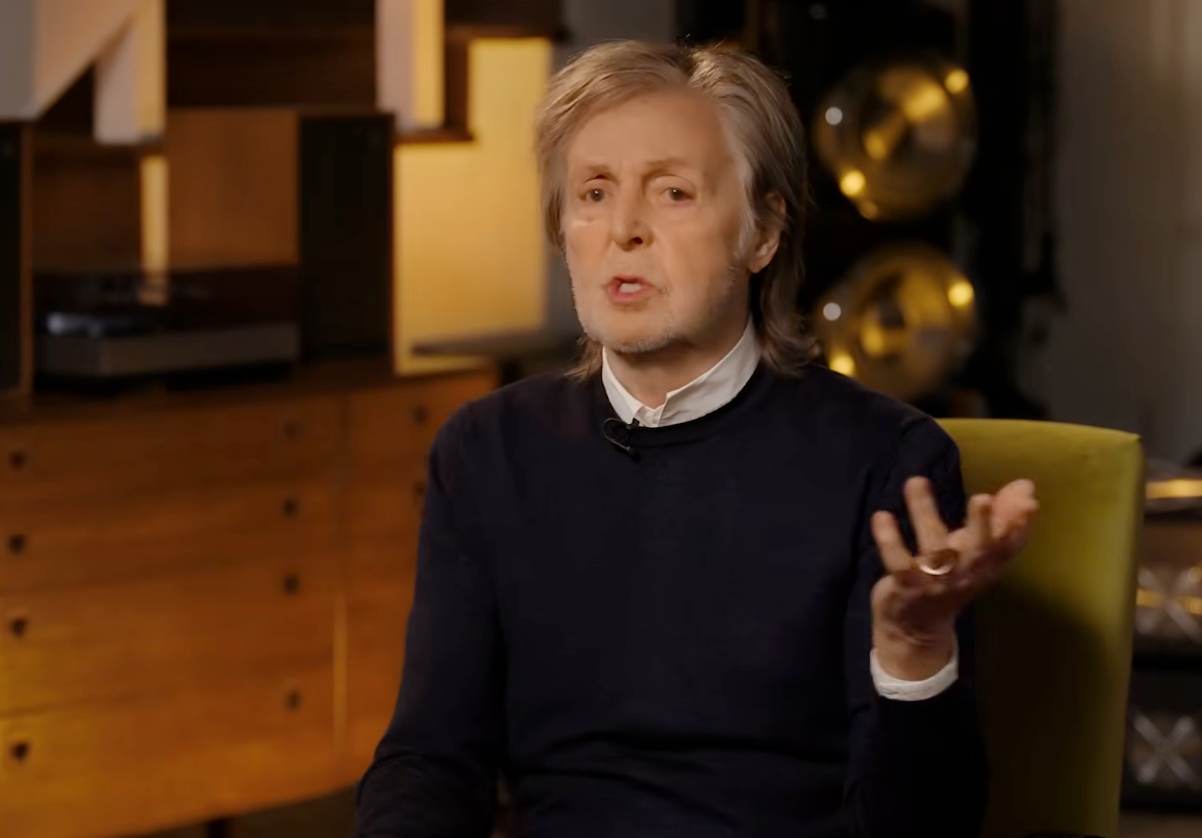 Paul McCartney shares &lsquo;important&rsquo; reason he refuses to take photos with fans