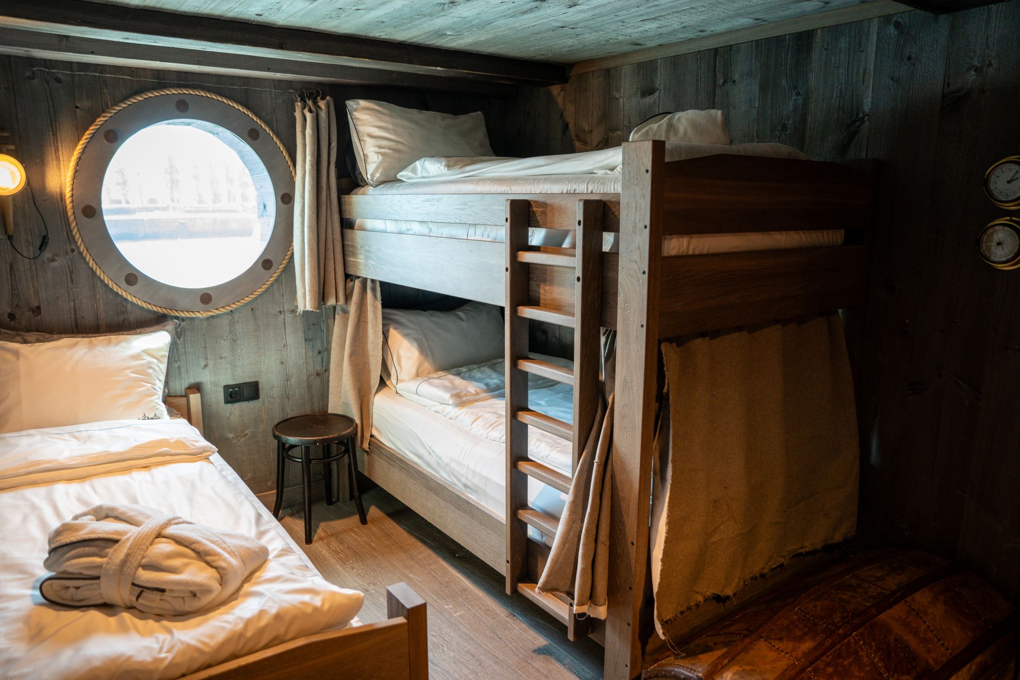 Passengers can sleep like it’s 1896 in this old-style expedition cruise cabin