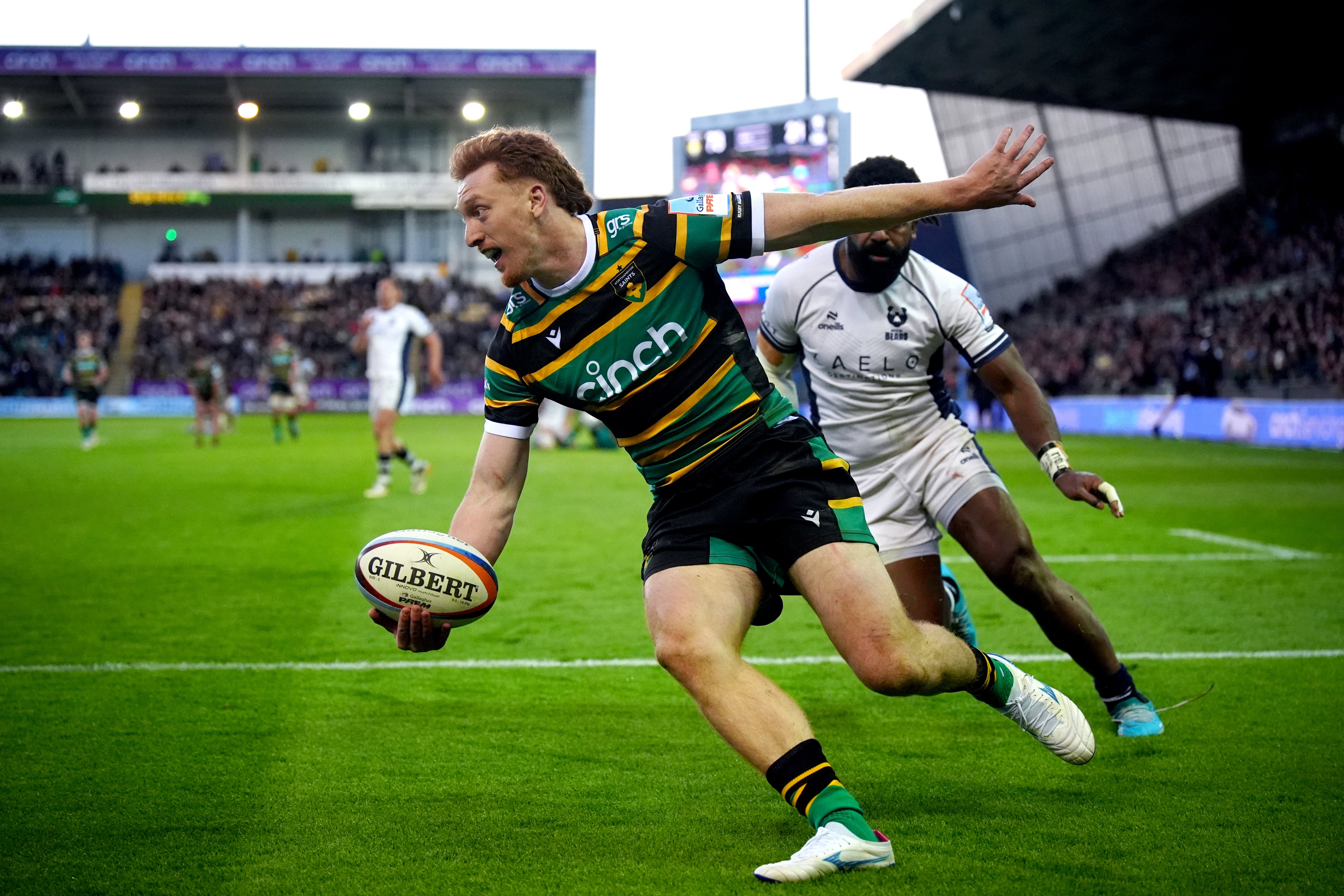 George Hendy crossed four times for Saints
