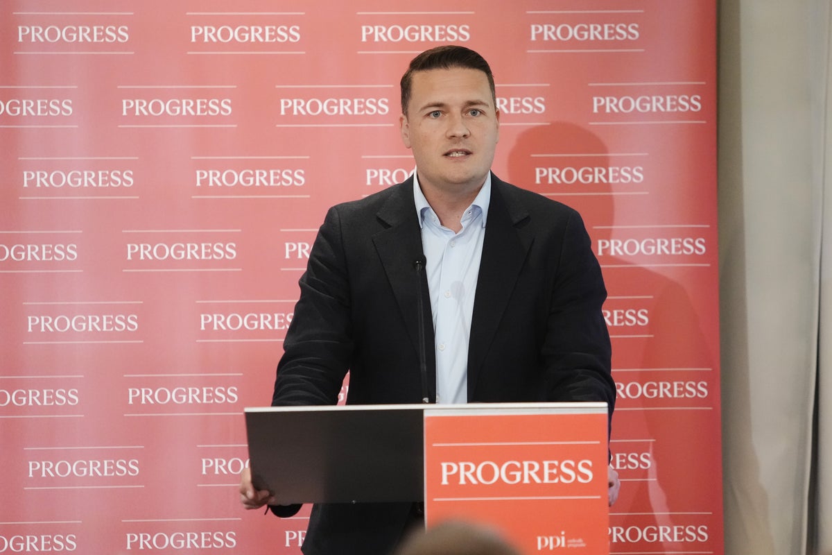 Politics latest: Streeting launches Labour leadership bid with call to rejoin EU