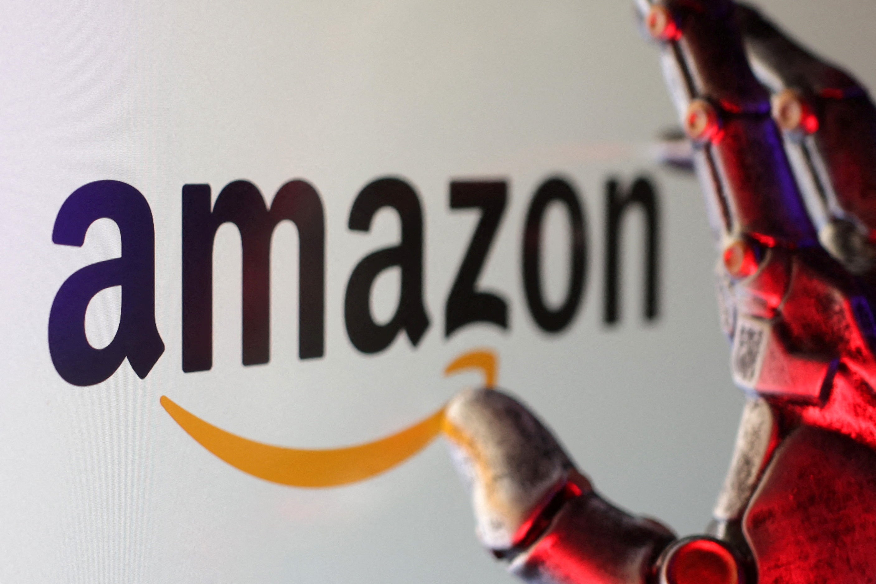 independent.co.uk - Anne d'Innocenzio - Walmart and Amazon race to speed up deliveries to rural America
