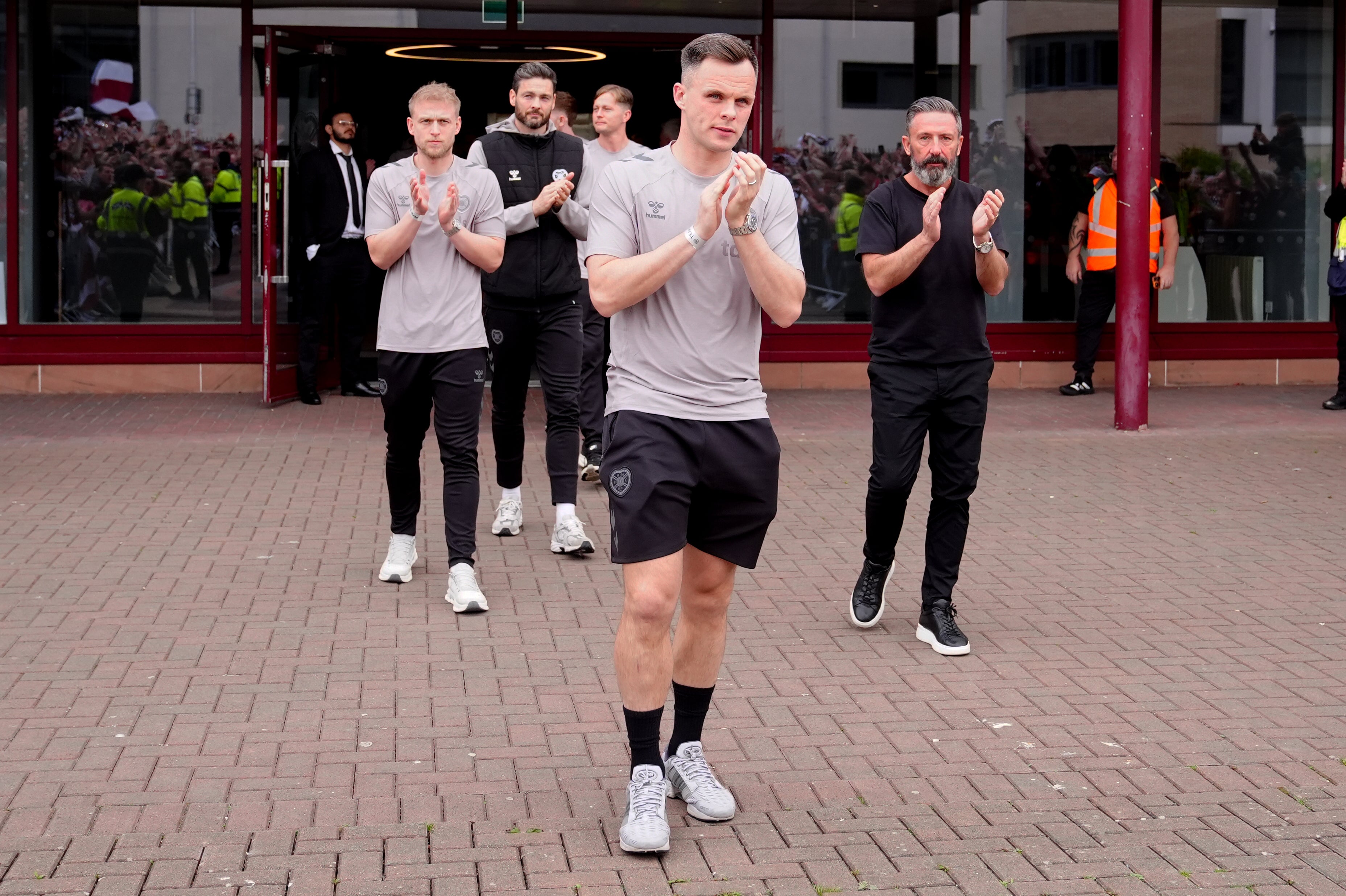 Shankland and the Hearts players returned to Tynecastle, where they were greeted by their supporters