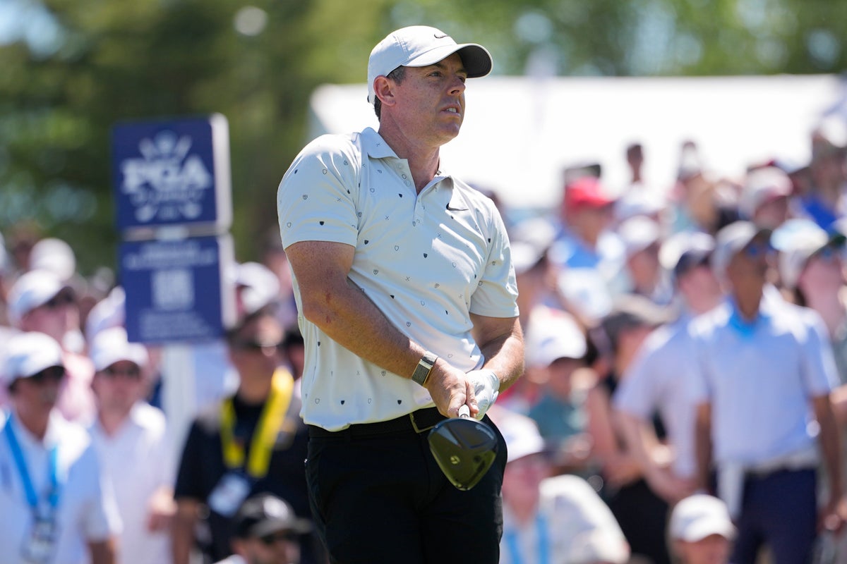 Rory McIlroy in the hunt as Alex Smalley takes control at US PGA Championship – UK Times Rory McIlroy in the hunt as Alex Smalley takes control at US PGA Championship – UK Times