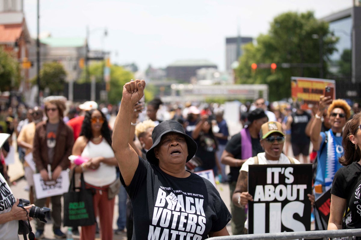 Thousands rally to defend Black political representation in the birthplace of Civil Rights movement – UK Times Thousands rally to defend Black political representation in the birthplace of Civil Rights movement – UK Times