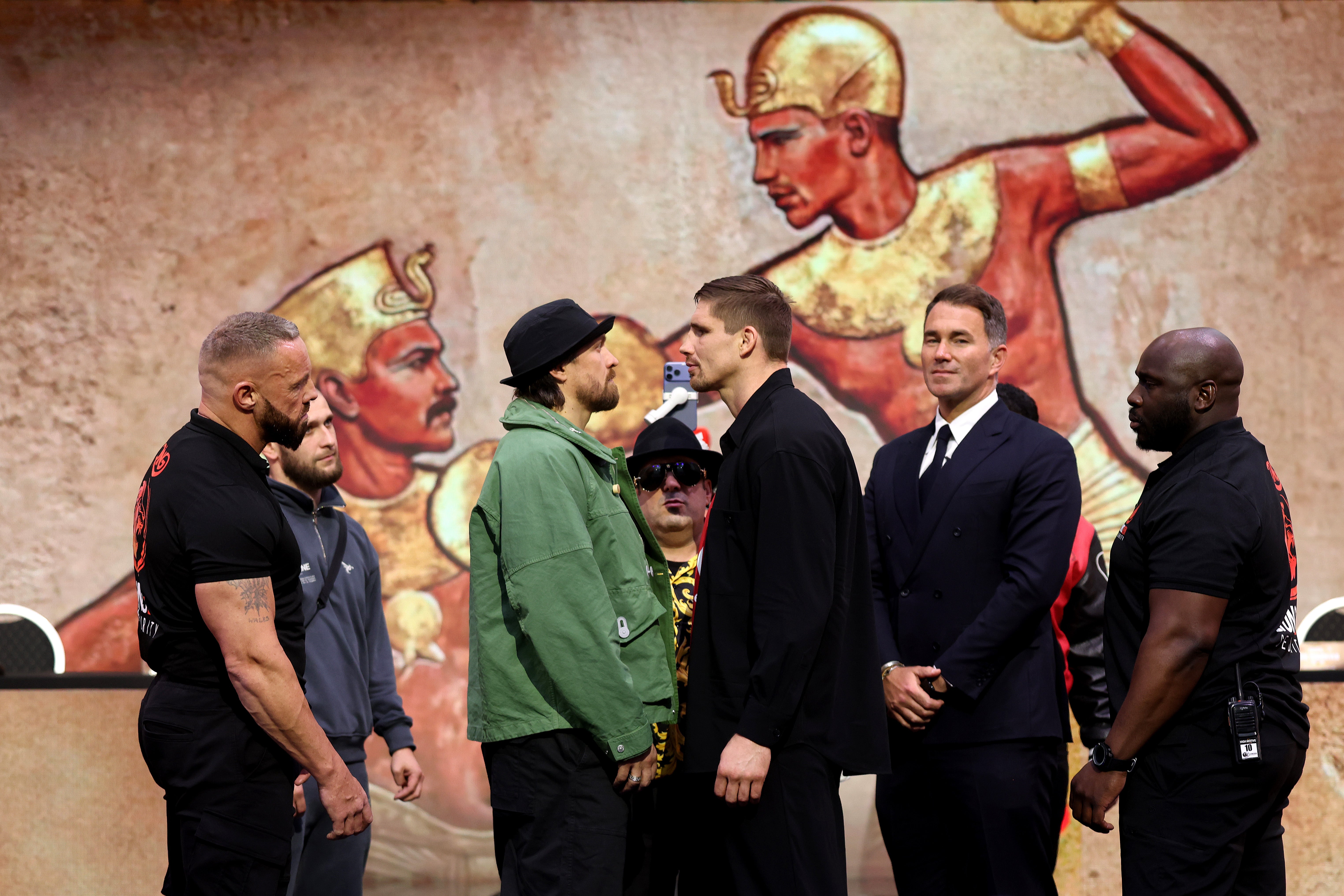 Oleksandr Usyk&rsquo;s showdown with Rico Verhoeven at the pyramids will be magical... but also murky