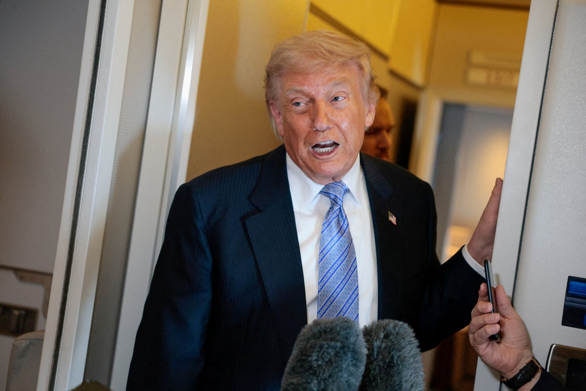 Report Says Trump Is Considering a White House South Lawn Helipad