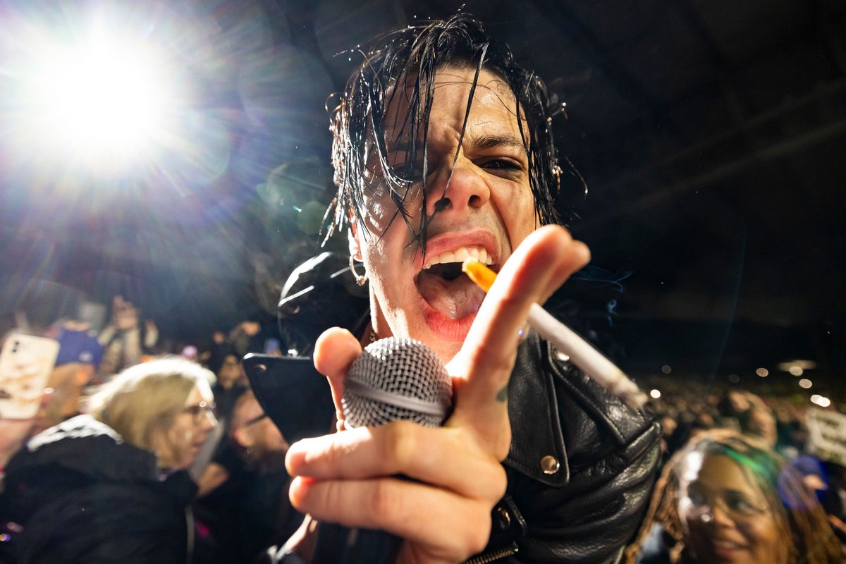 Warrant issued for arrest of Yungblud’s alleged stalker after she fails to attend court