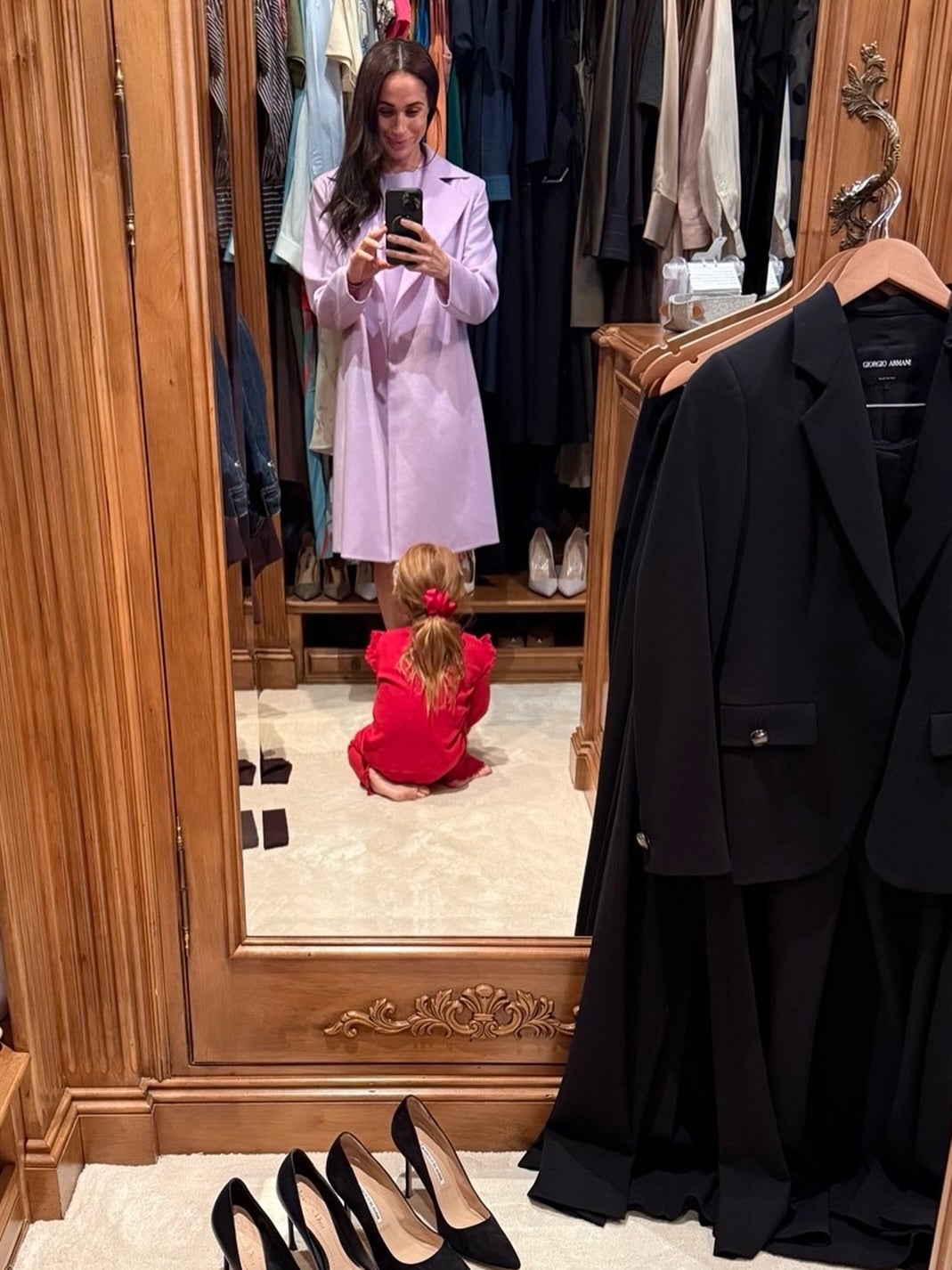 Perfect Meghan and Sienna are exactly why the messy mums of Amandaland are so popular