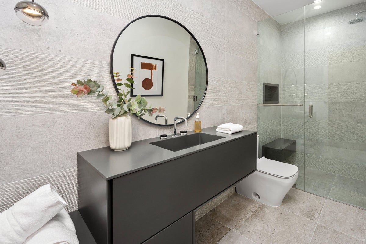4 common bathroom problems and how to fix them