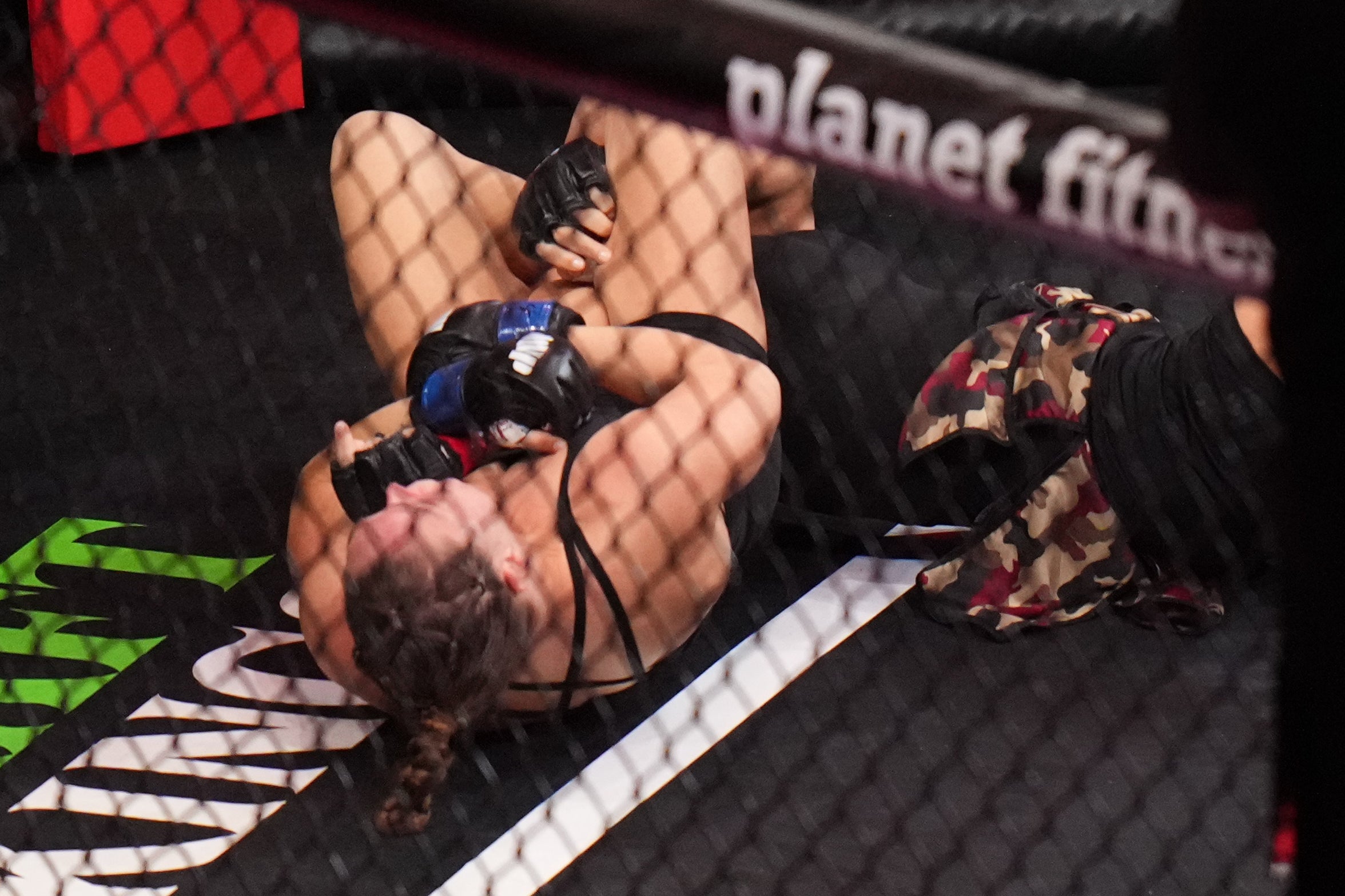 Gina Carano explains feeling of Ronda Rousey armbar: &lsquo;It had begun to crackle&rsquo;