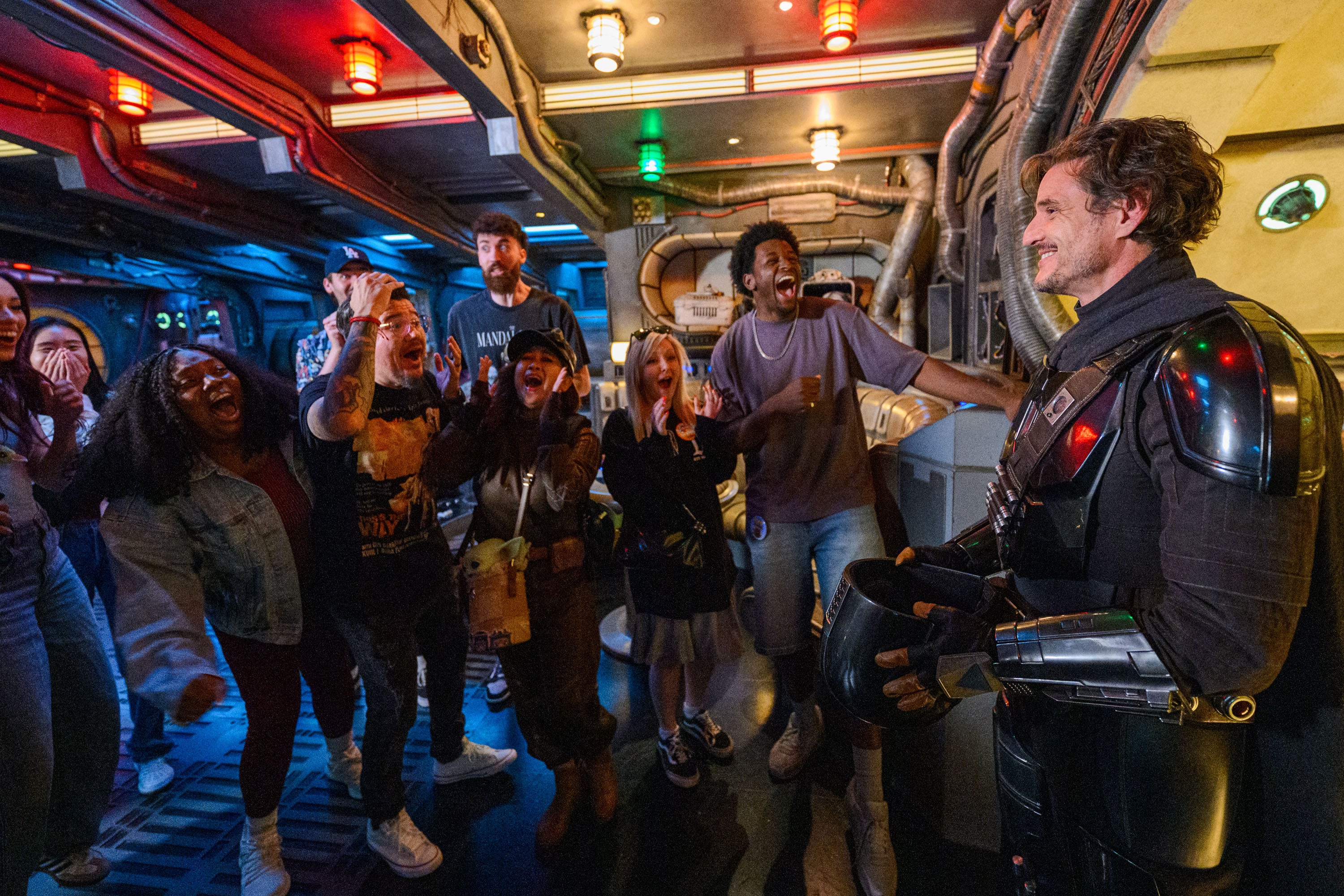 Pedro Pascal surprised a group of Star Wars superfans at Disneyland