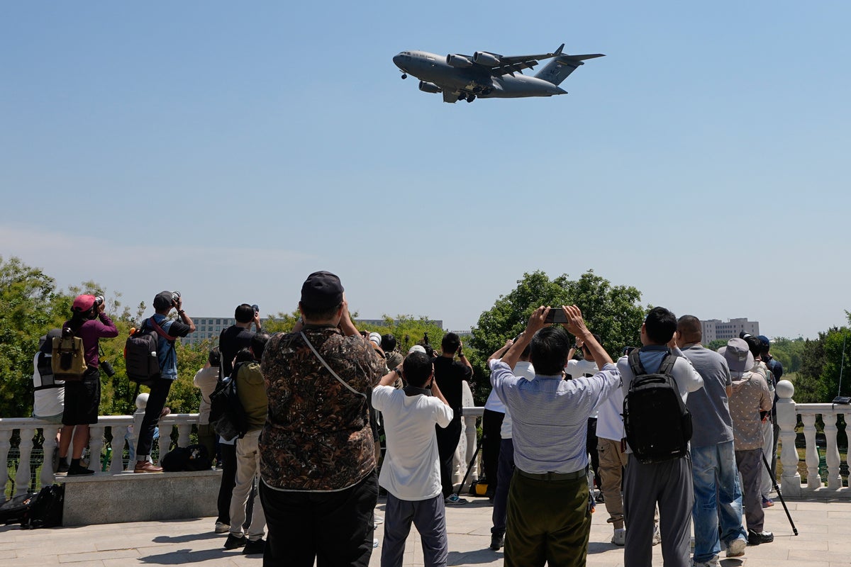 Why China Buying 200 Boeing Jets is Less About Planes and More About Leverage