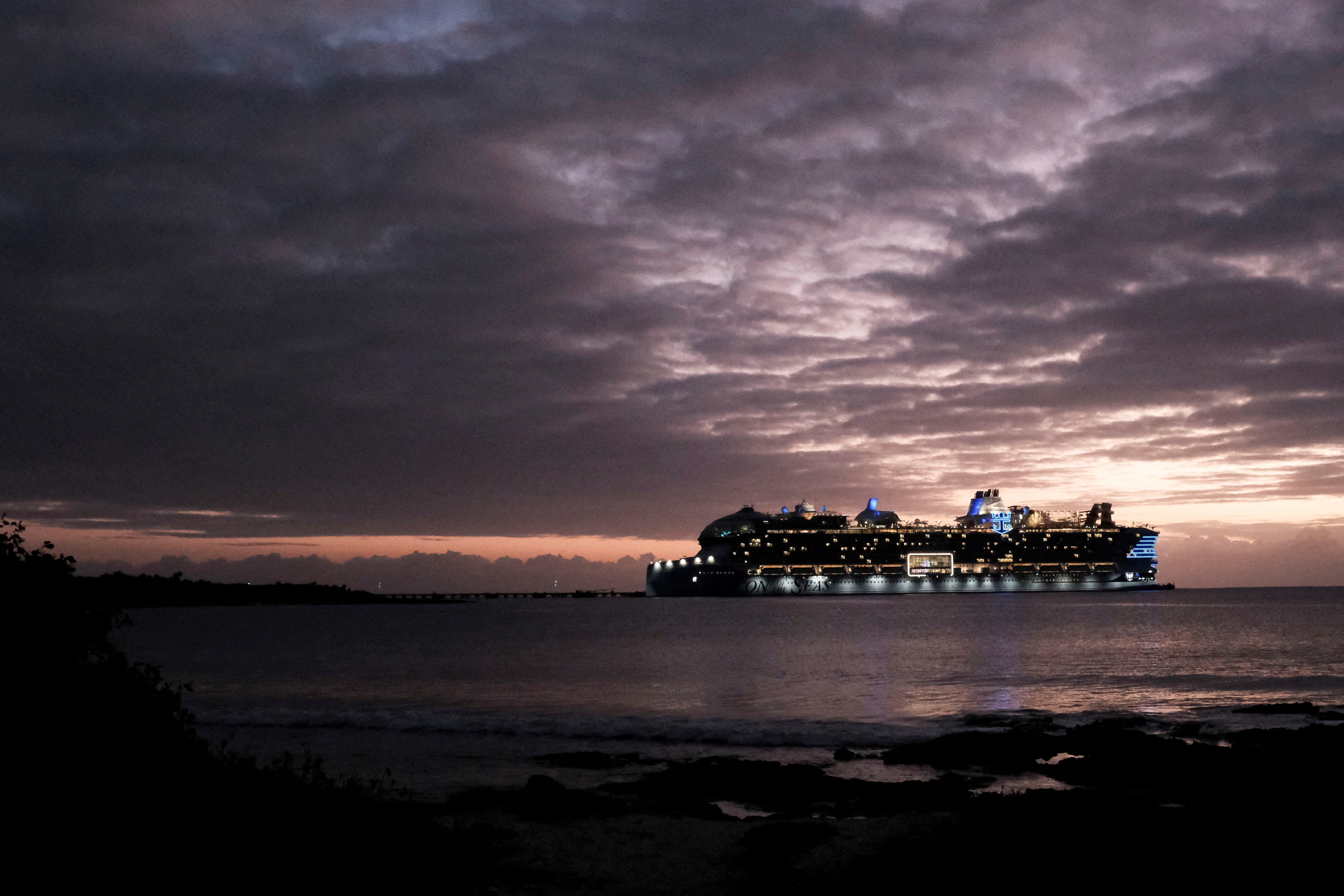Royal Caribbean's Icon of the Seas, the largest cruise ship in the world, is docked at Costa Maya Cruise Port, in the town of Mahahual, Quintana Roo state, Mexico, February 6, 2024. REUTERS/Paola Chiomante/File Photo