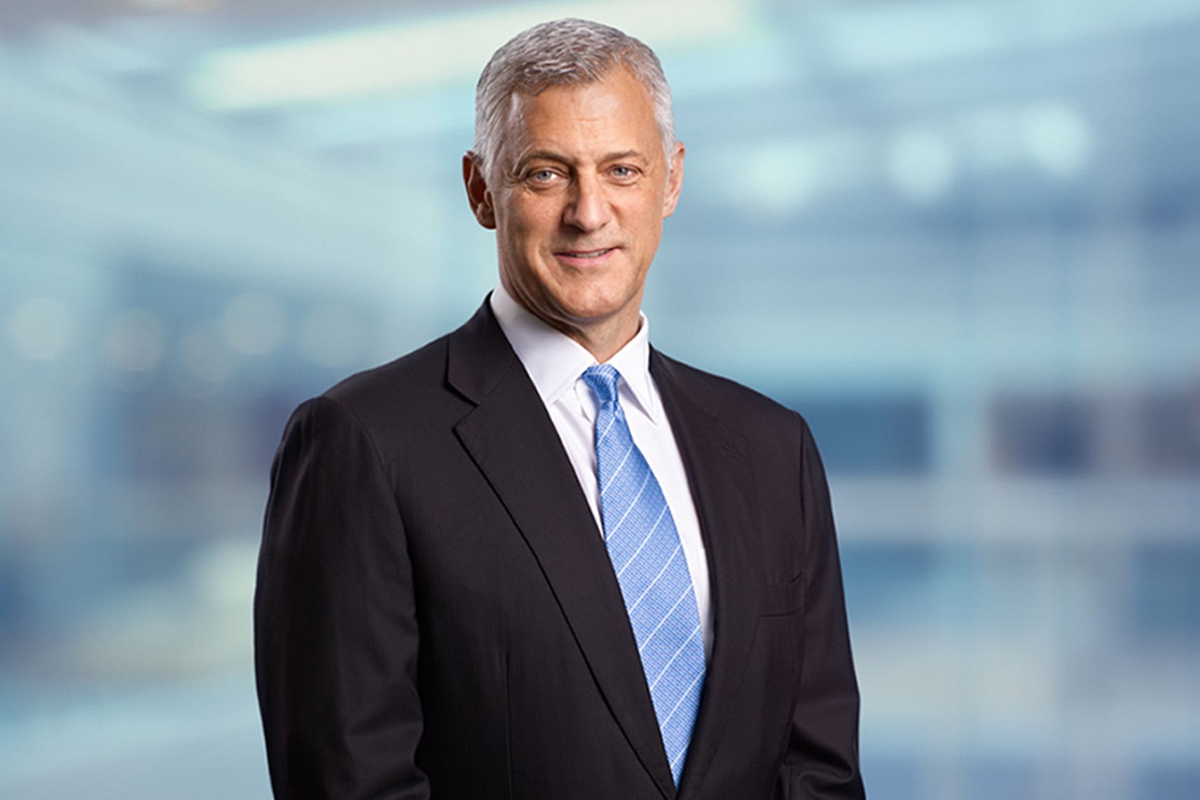 Bill Winters is understood to have sent a memo to workers (Standard Chartered/PA) (Standard Chartered)