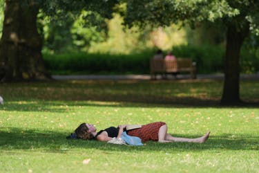 <p>Temperatures could rise above 30C in parts of the South East this weekend</p>
