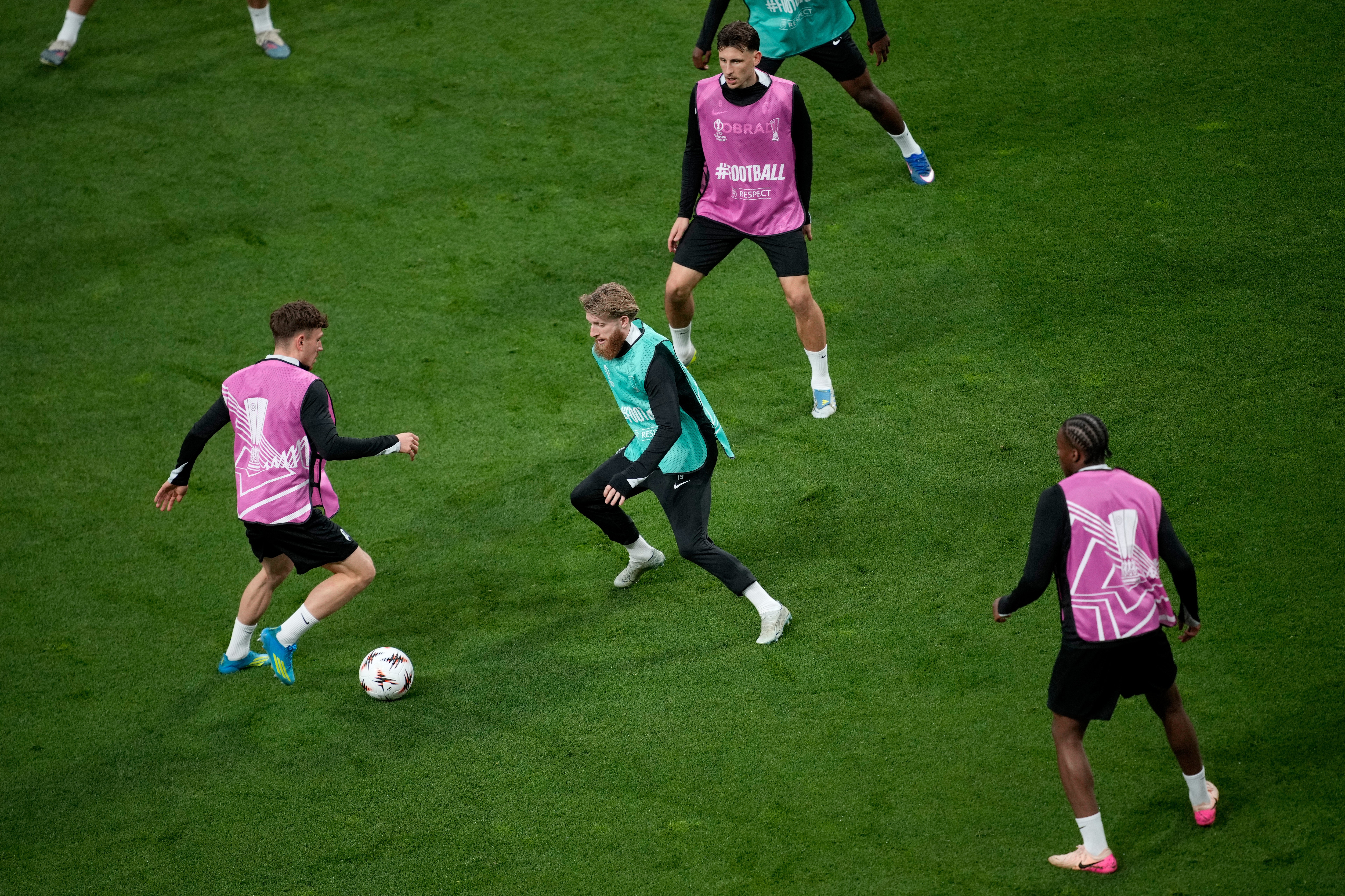 Freiburg training in Istanbul ahead of tonight’s final (AP)