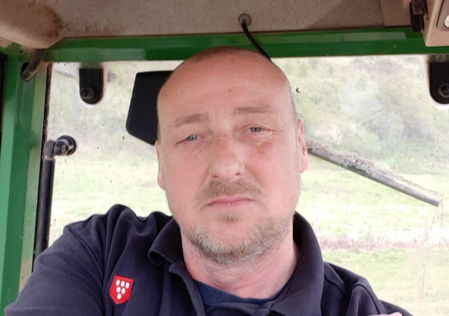 Extreme sports junkie sues vineyard for $270k after gruesome fall that left him unable to hold a fork