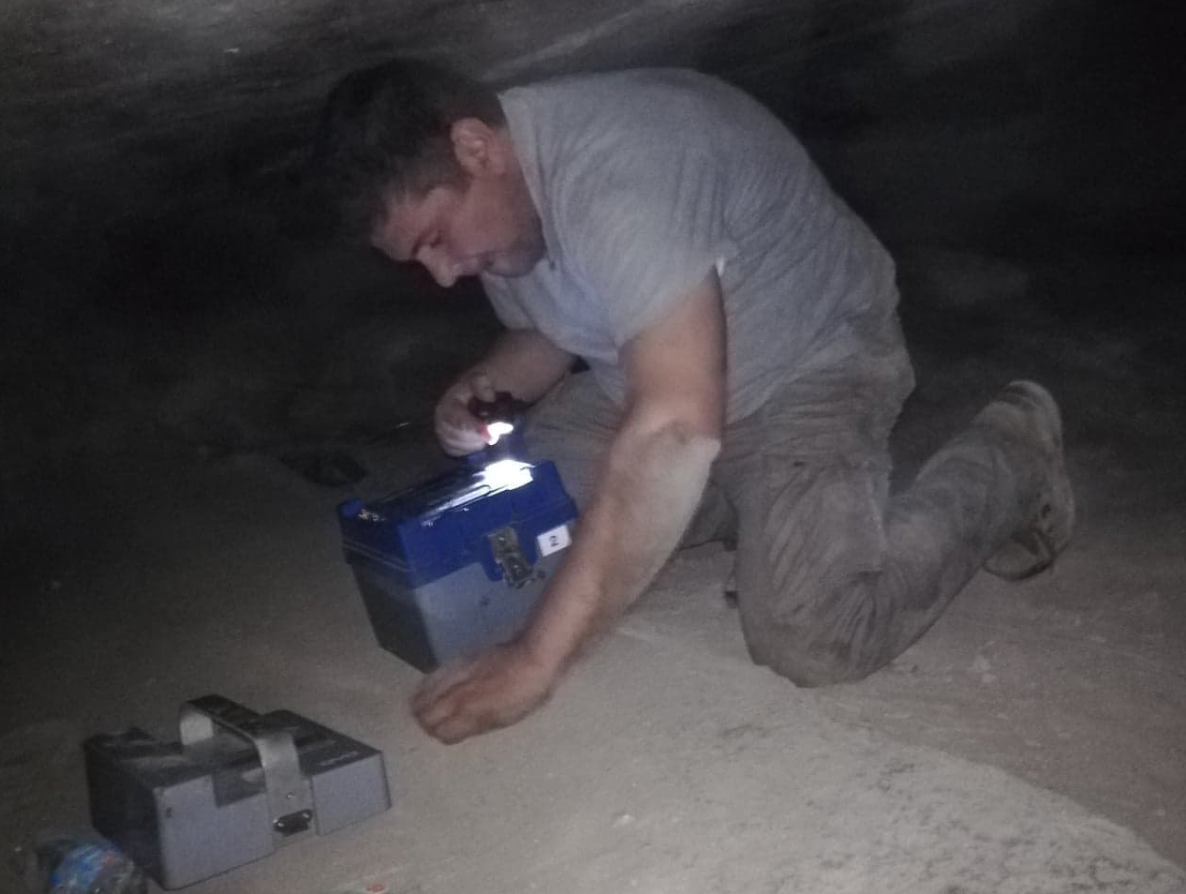 Microtremor survey equipment being calibrated during field measurements in the Relieving Chambers