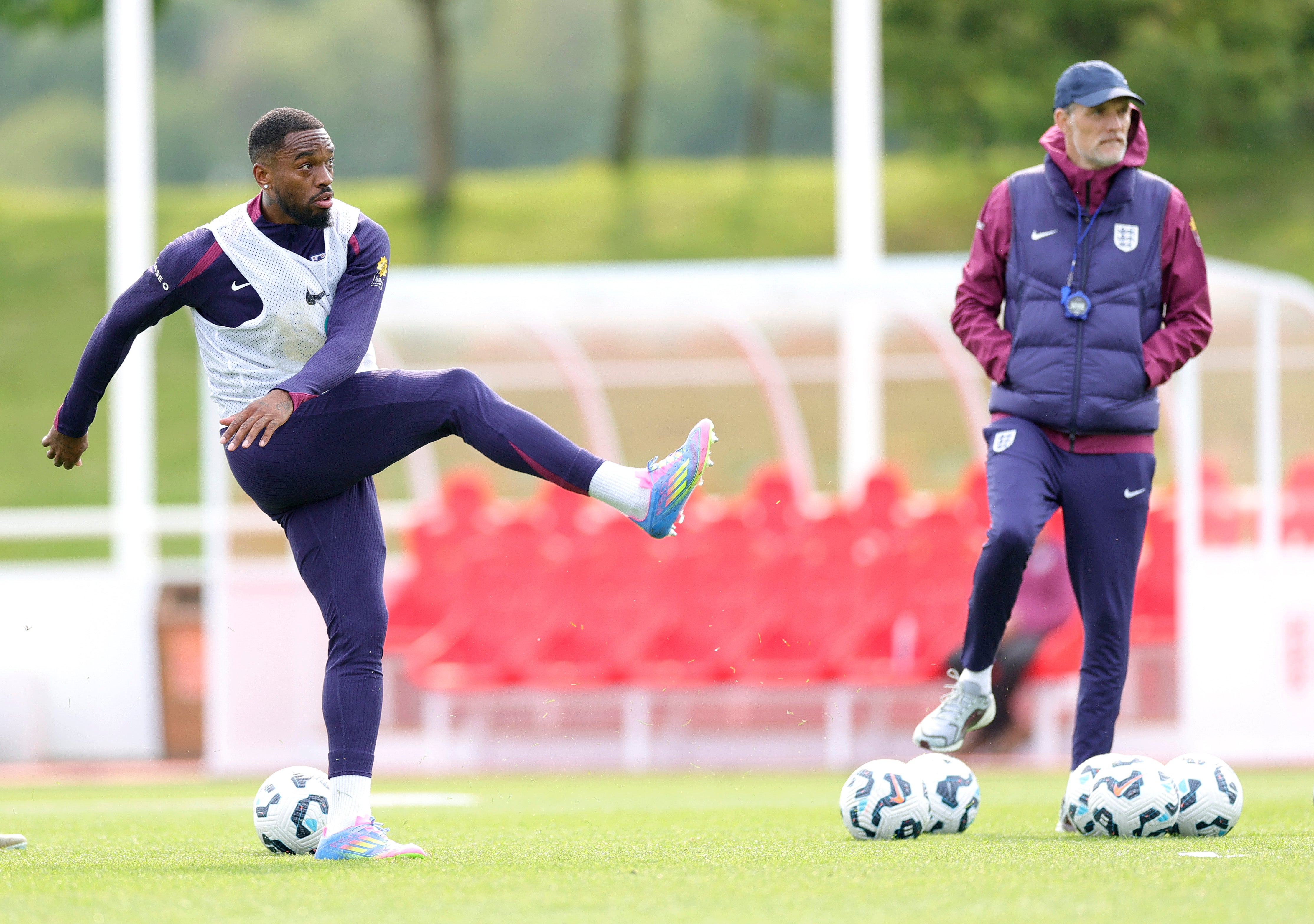 Toney in England training with Tuchel
