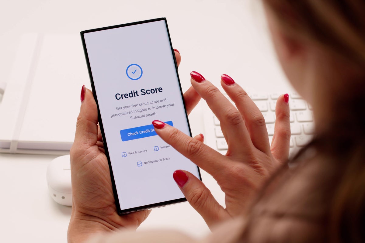 What does a bad credit score mean? Financial experts explain what transactions can affect your rating and how to improve it
