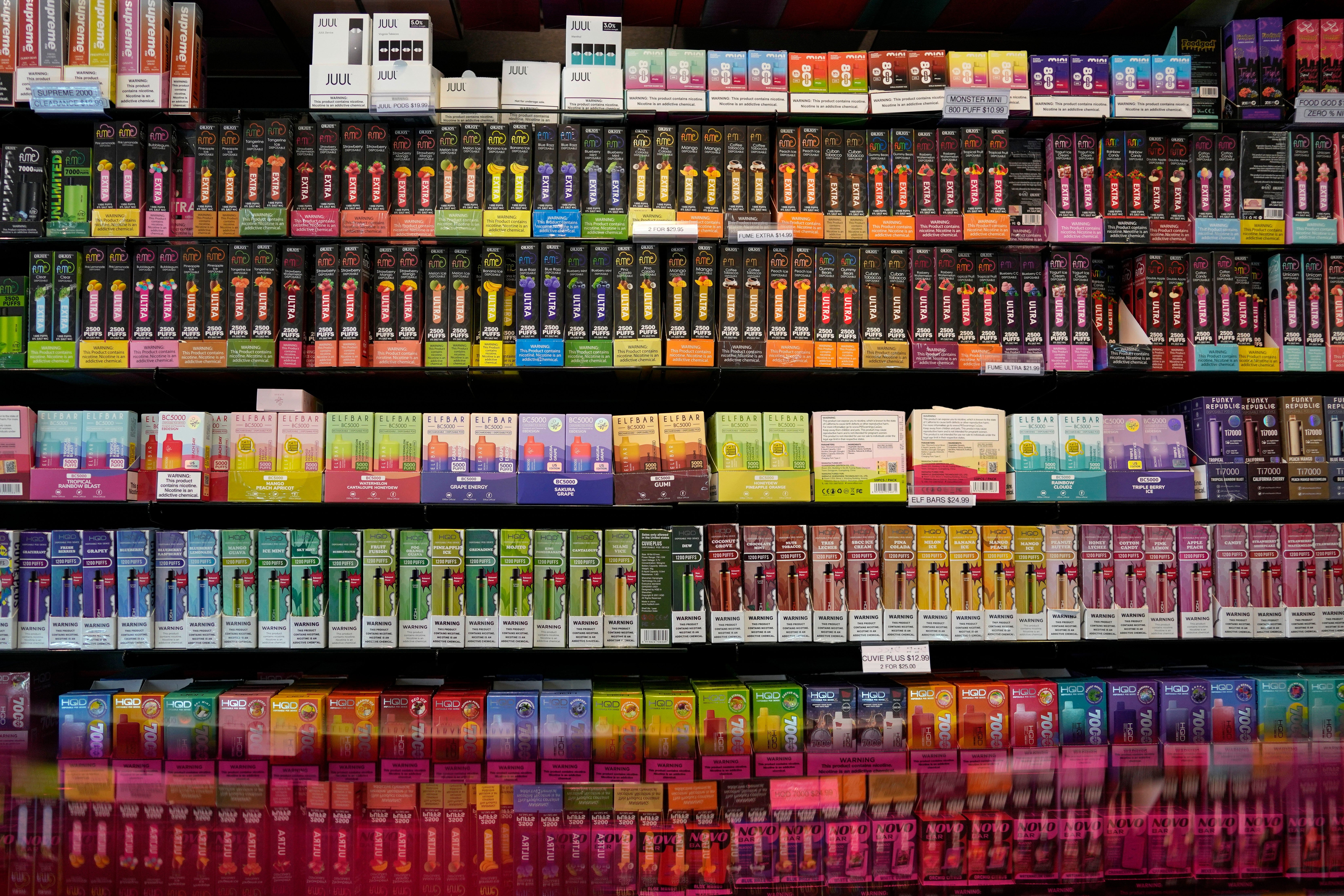 independent.co.uk - Matthew Perrone - FDA staff blindsided by move allowing more e-cigarettes and nicotine pouches onto US market