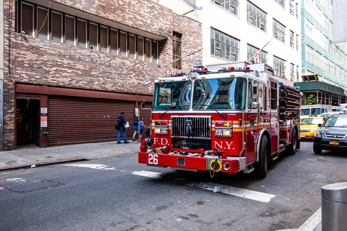 At least 16 injured in major explosion and fire at New York City shipyard, officials say – UK Times At least 16 injured in major explosion and fire at New York City shipyard, officials say – UK Times
