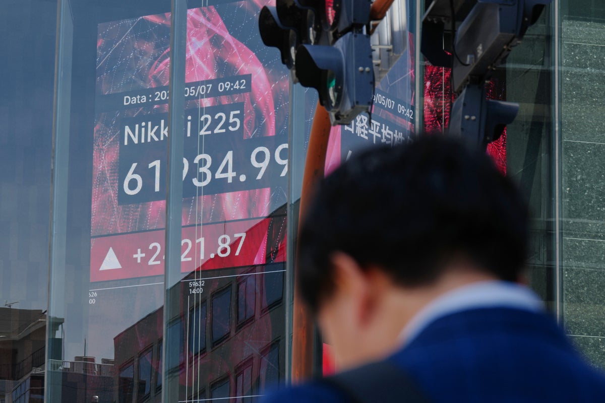 Asian shares mostly gain and oil prices fall after Trump says peace talks on Iran war are proceeding – UK Times Asian shares mostly gain and oil prices fall after Trump says peace talks on Iran war are proceeding – UK Times