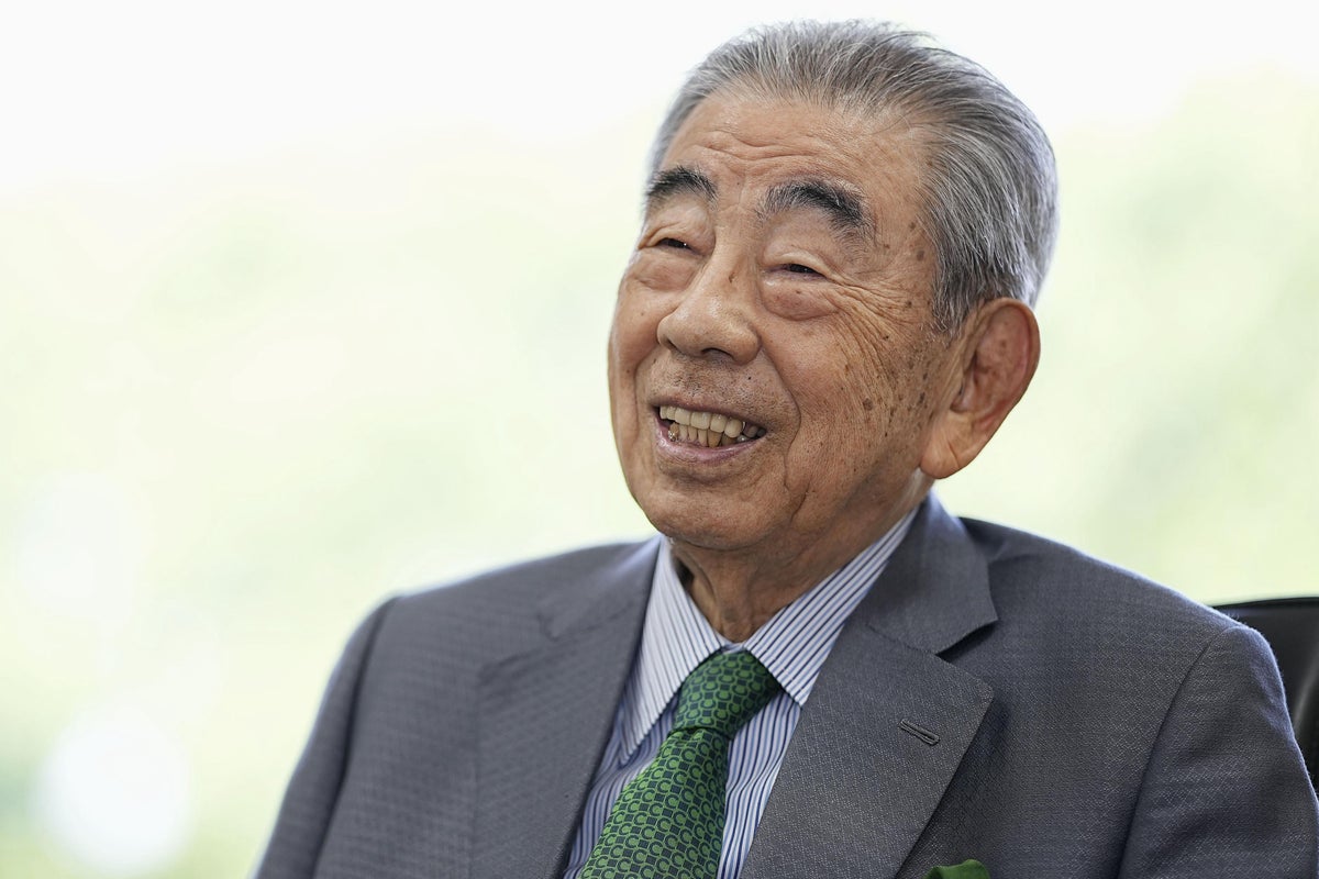 Toshifumi Suzuki, the Japanese behind the 'conbini' empire, has died. He was 93.
