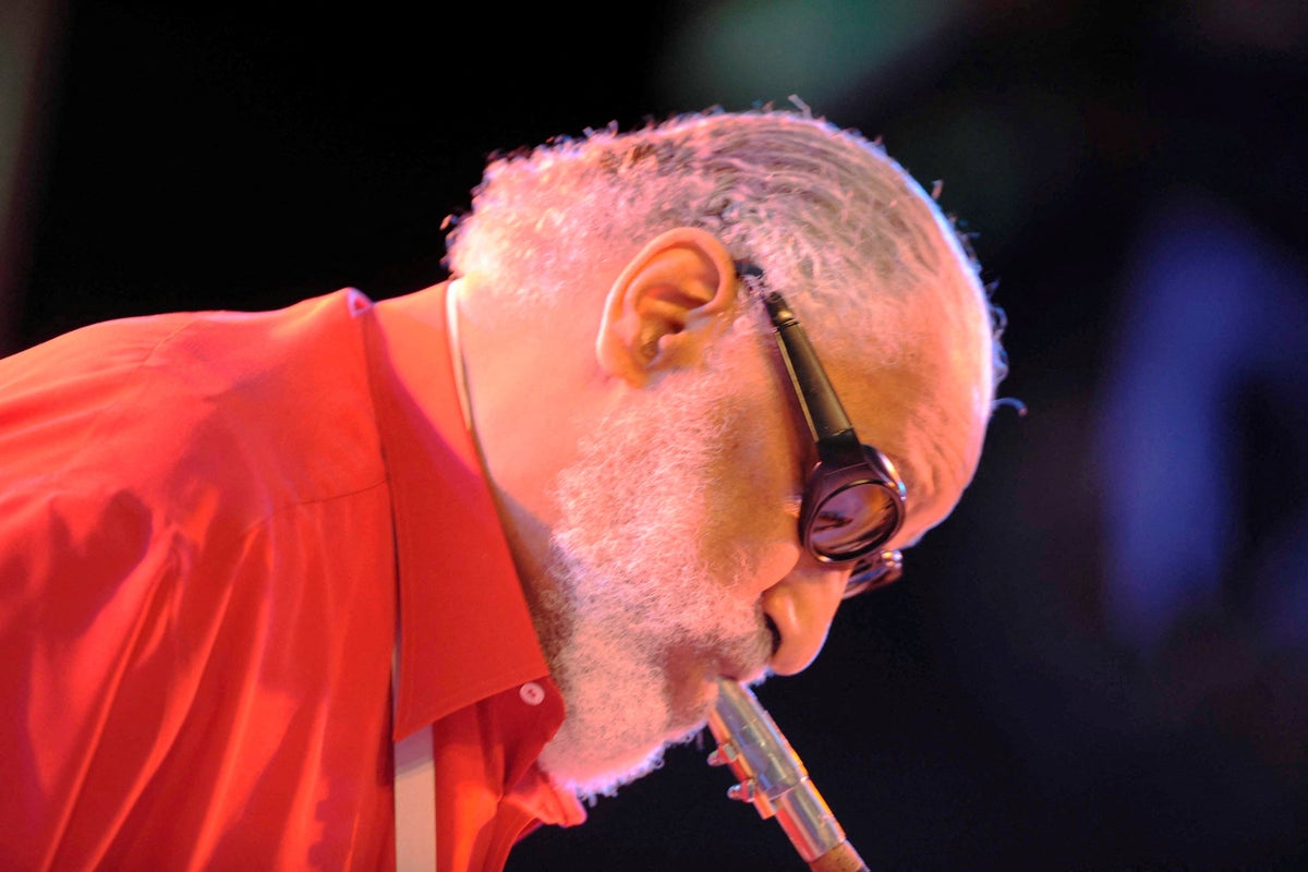 Sonny Rollins death: One of last great post-war jazz legends dubbed the ‘Saxophone Colossus’ dies aged 95 – UK Times