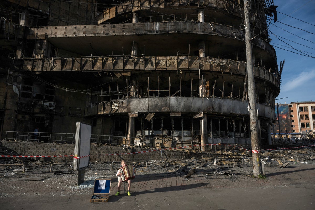 Ukraine war live: Russia warns foreigners to leave amid threat of more attacks