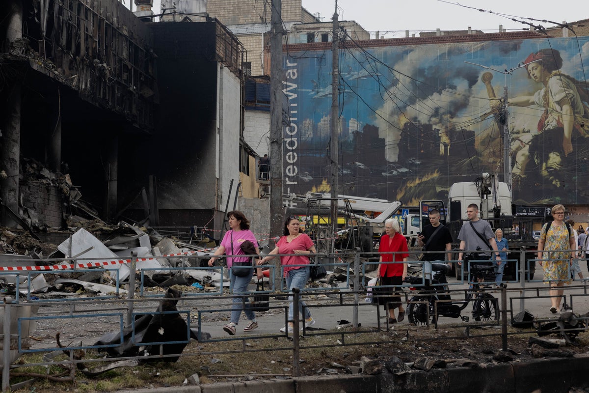 Ukraine-Russia war latest: EU condemns Putin&rsquo;s attempt to sow &lsquo;panic&rsquo; with warning to evacuate Kyiv
