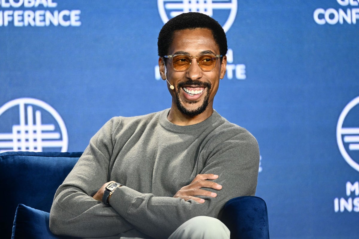 Larry Jackson, record exec behind Kanye West’s comeback, sues to unmask individual behind anonymous smear campaign – UK Times Larry Jackson, record exec behind Kanye West’s comeback, sues to unmask individual behind anonymous smear campaign – UK Times